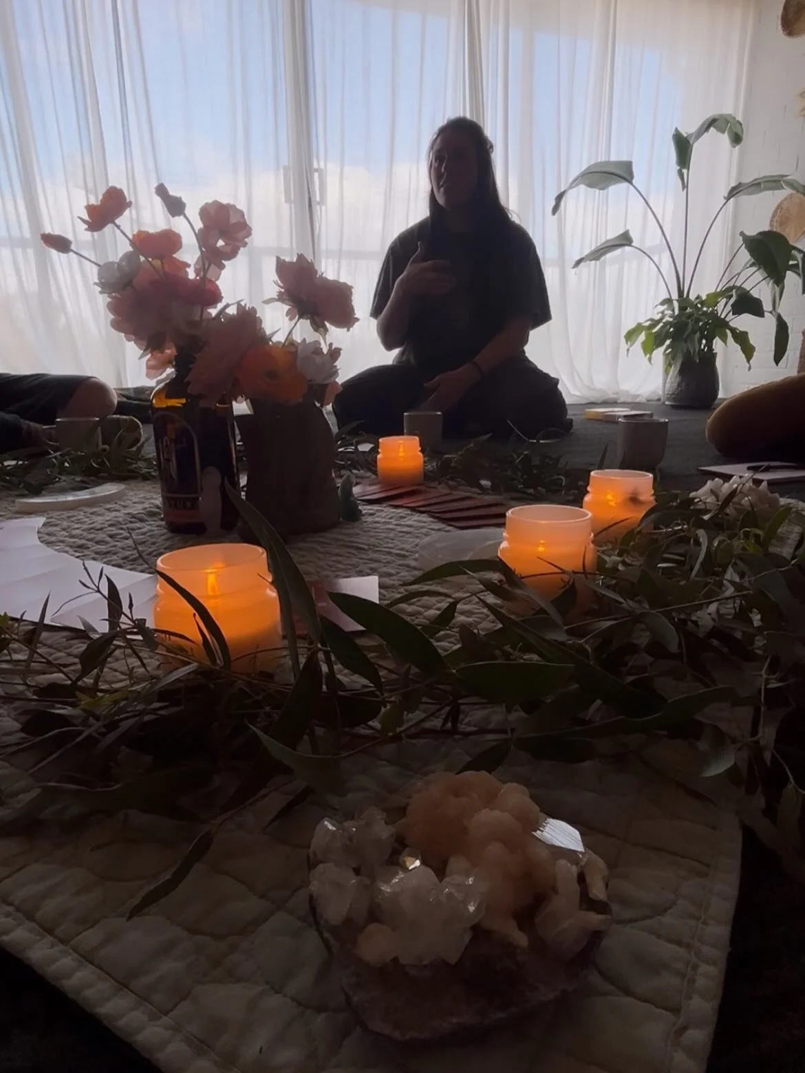 There&rsquo;s something powerful that happens when women sit together&hellip; without needing to be anything other than who they are.

Our Women&rsquo;s Circle is back April 12th, hosted by @connectionwith_courtney 

This space has become a quiet cor