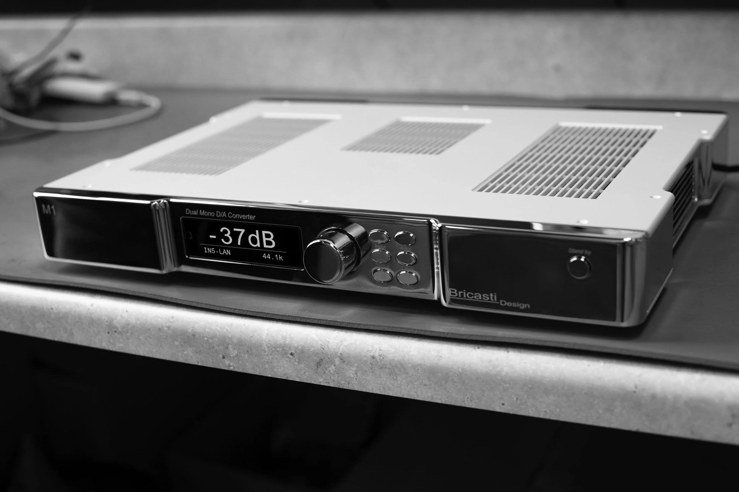 FACTORY B&W 115.jpg