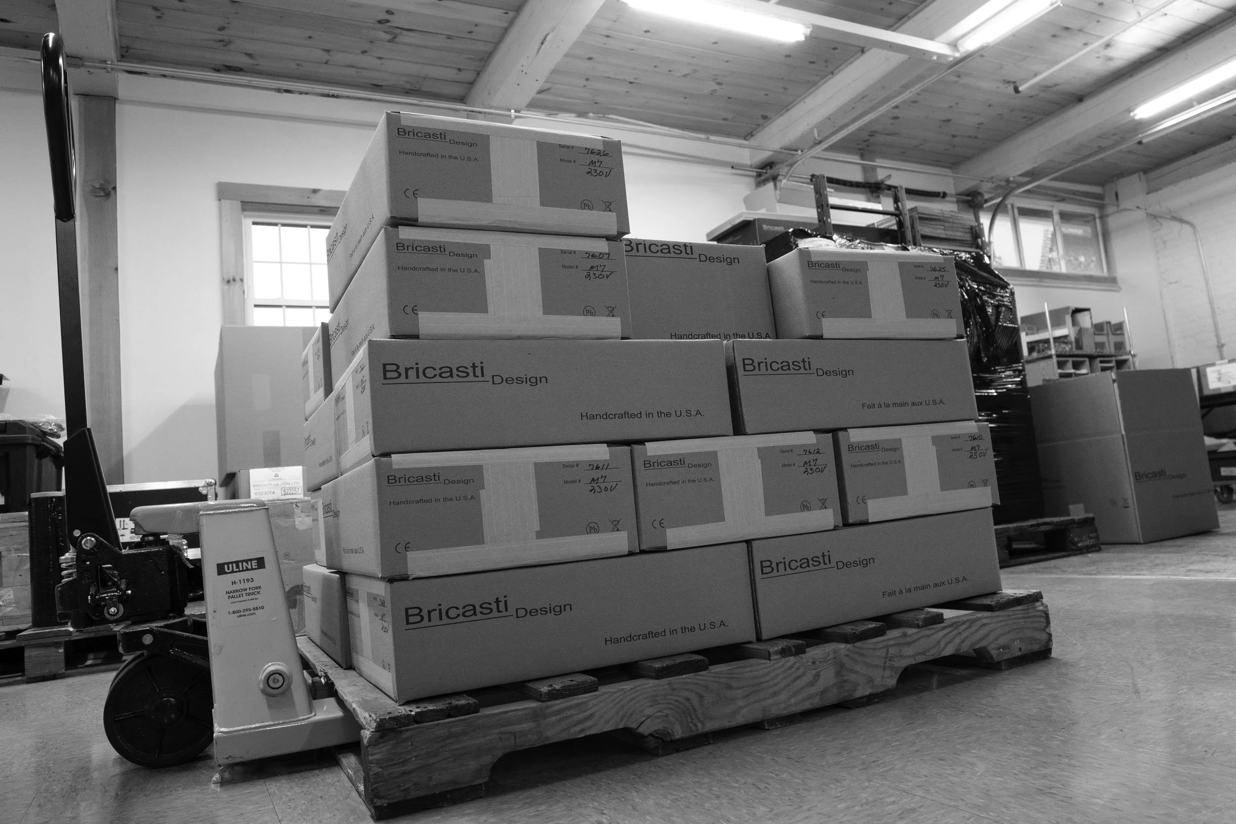 FACTORY B&W 192.jpg