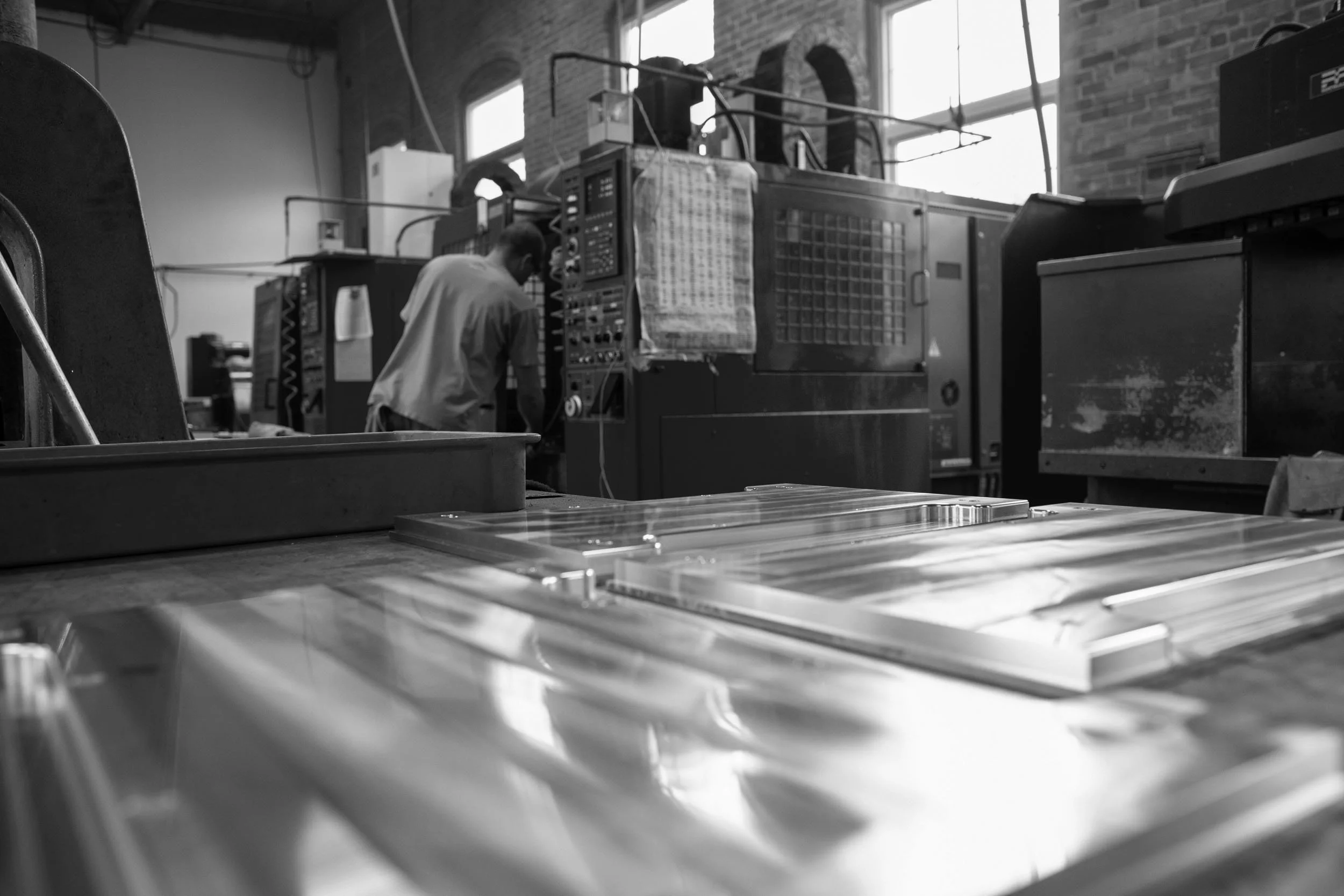 FACTORY B&W 142.jpg