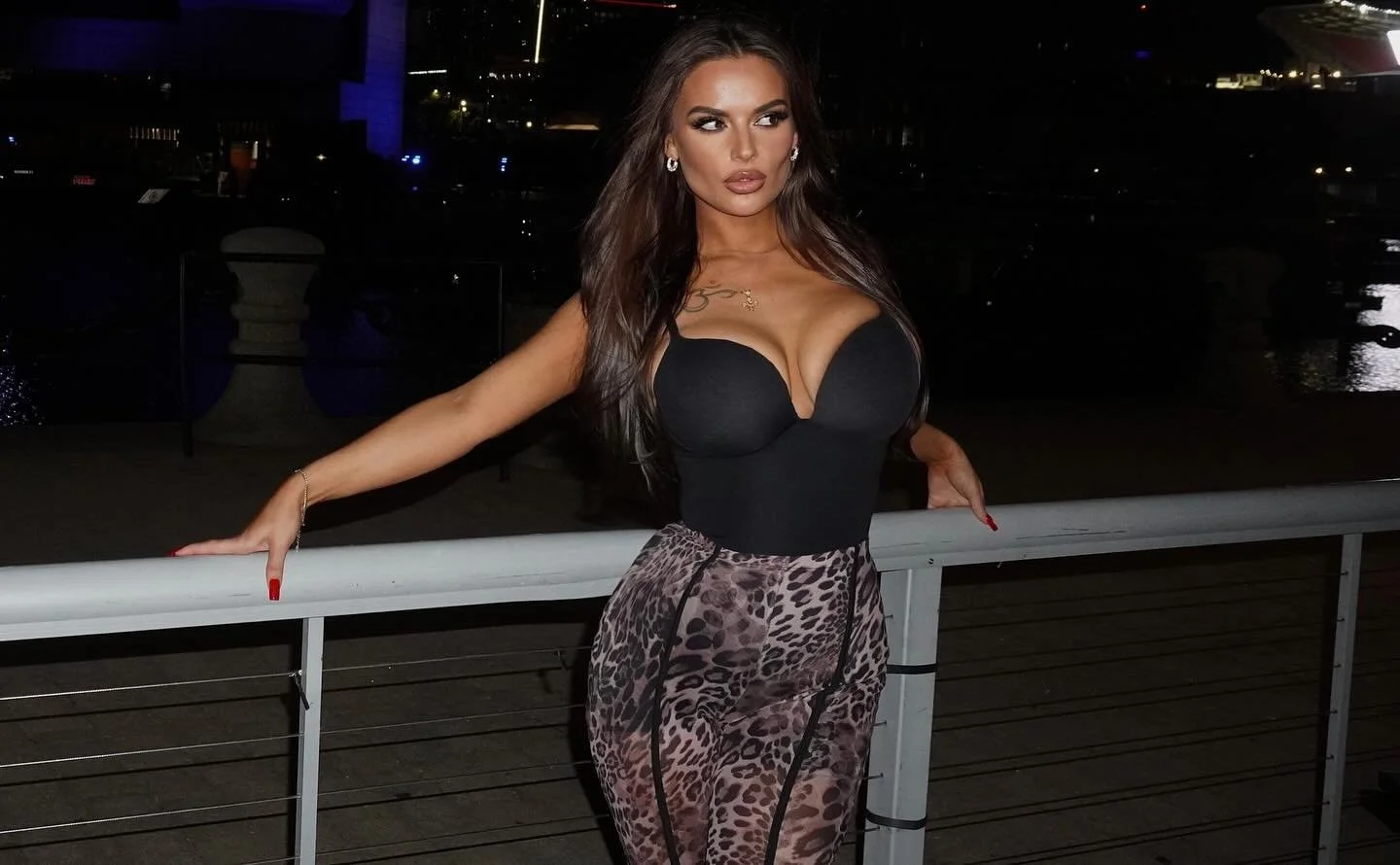 I meannn look at this divas spray tan - perfection ๐
#clevelandspraytan #clevelandspraytanartist #clevelandmobilespraytan #spraytans #cleveland #ohiospraytans #spraytanartist #looklikemiel #miel