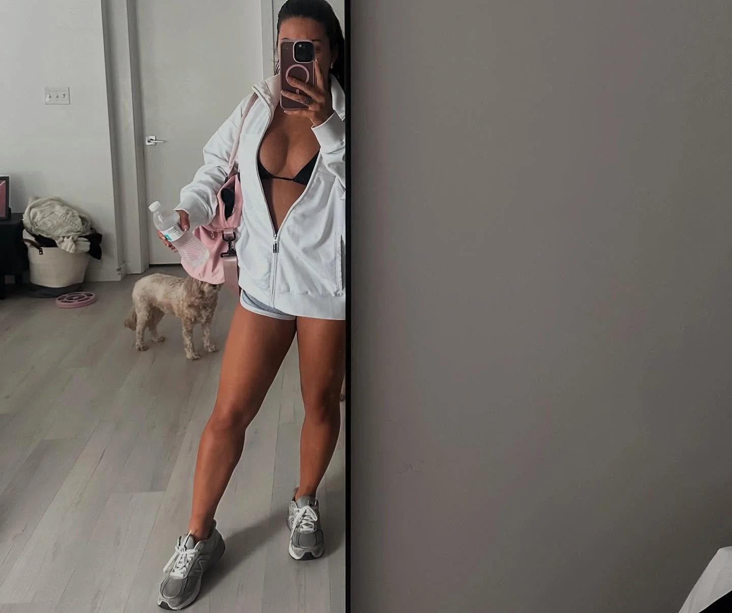 The perfect spray tan for the baddie on the go ๐ฉถ
#clevelandspraytans #clevelandspraytanartist #clevelandmobilespraytans #spraytans #looklikemiel #miel