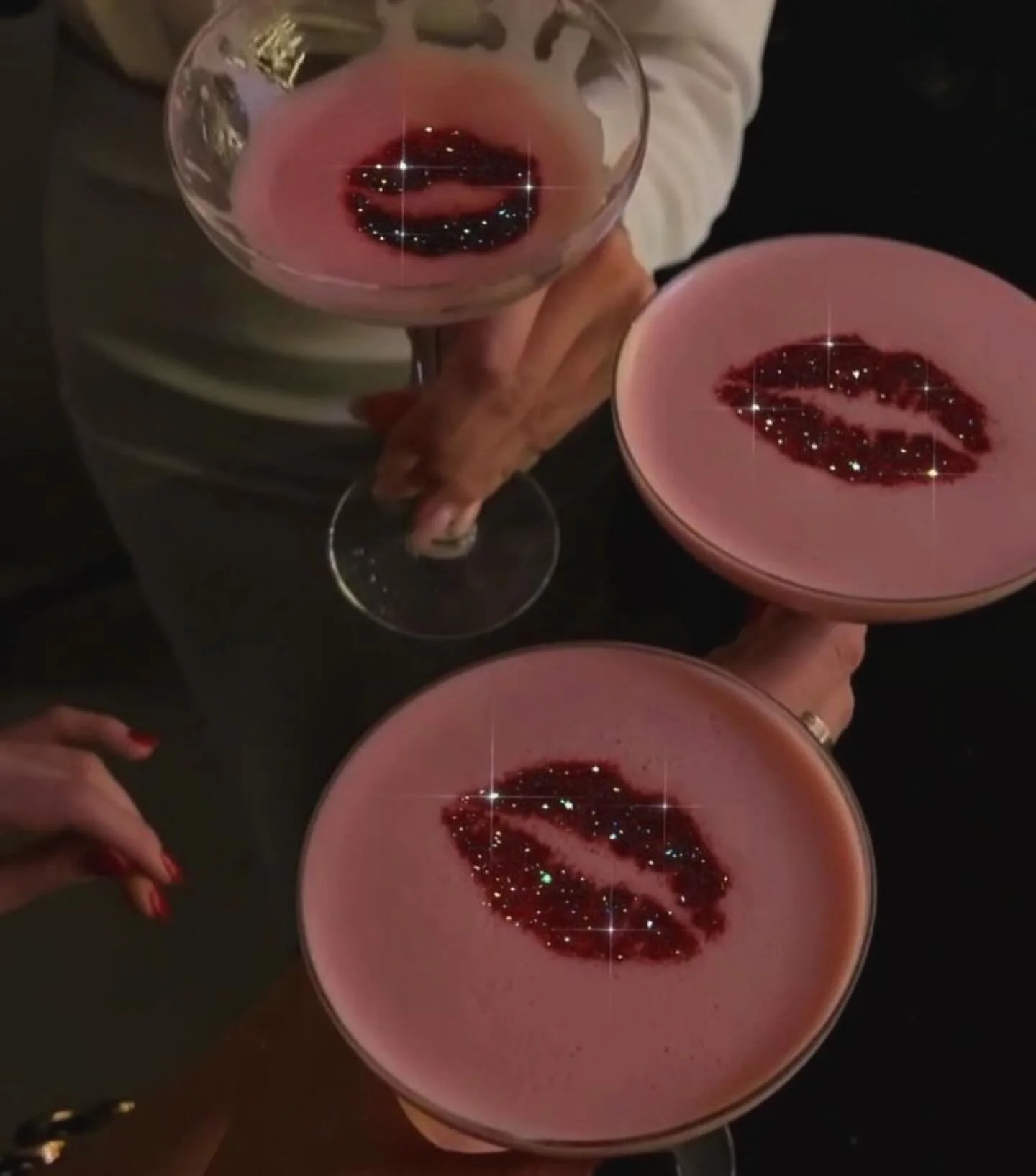 Girls night out? Birthday? Wedding guest? Date night? Maybe even just because, book your spray tan and make up with me 💘 I will make sure you look and feel your best ✨