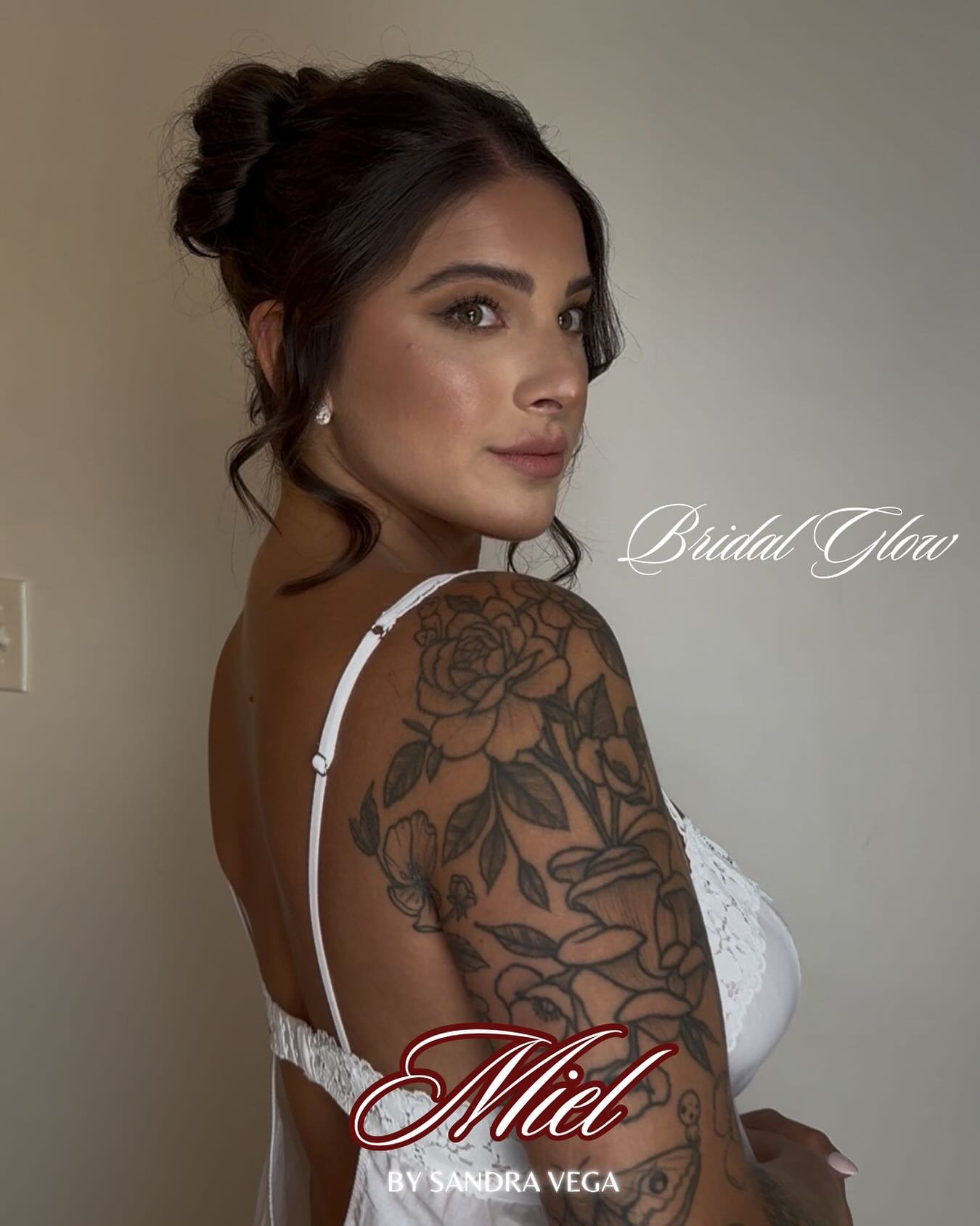 As I&rsquo;ve embarked on my freelance make up journey this year, I&rsquo;ve loved working on the sweetest brides and bridal parties. 

In this photo is Sarah, she is so beautiful and a total natural look girlie! When we did her bridal trial, we did 