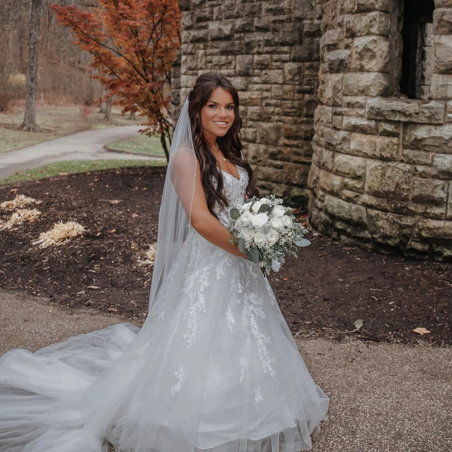 Make up on my beautiful bride Maria from a few weeks ago! I loved working with her and all her bridesmaids, such a sweet and stunning group of ladies &hearts;️