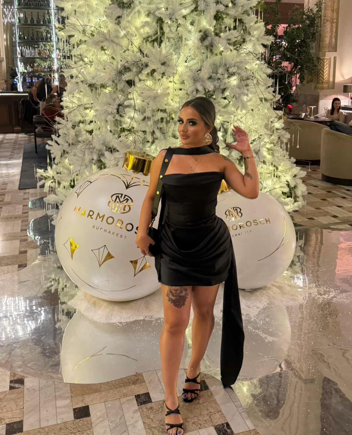 Spray tan made it to Romania 😍&hearts;️ how stunning ✨