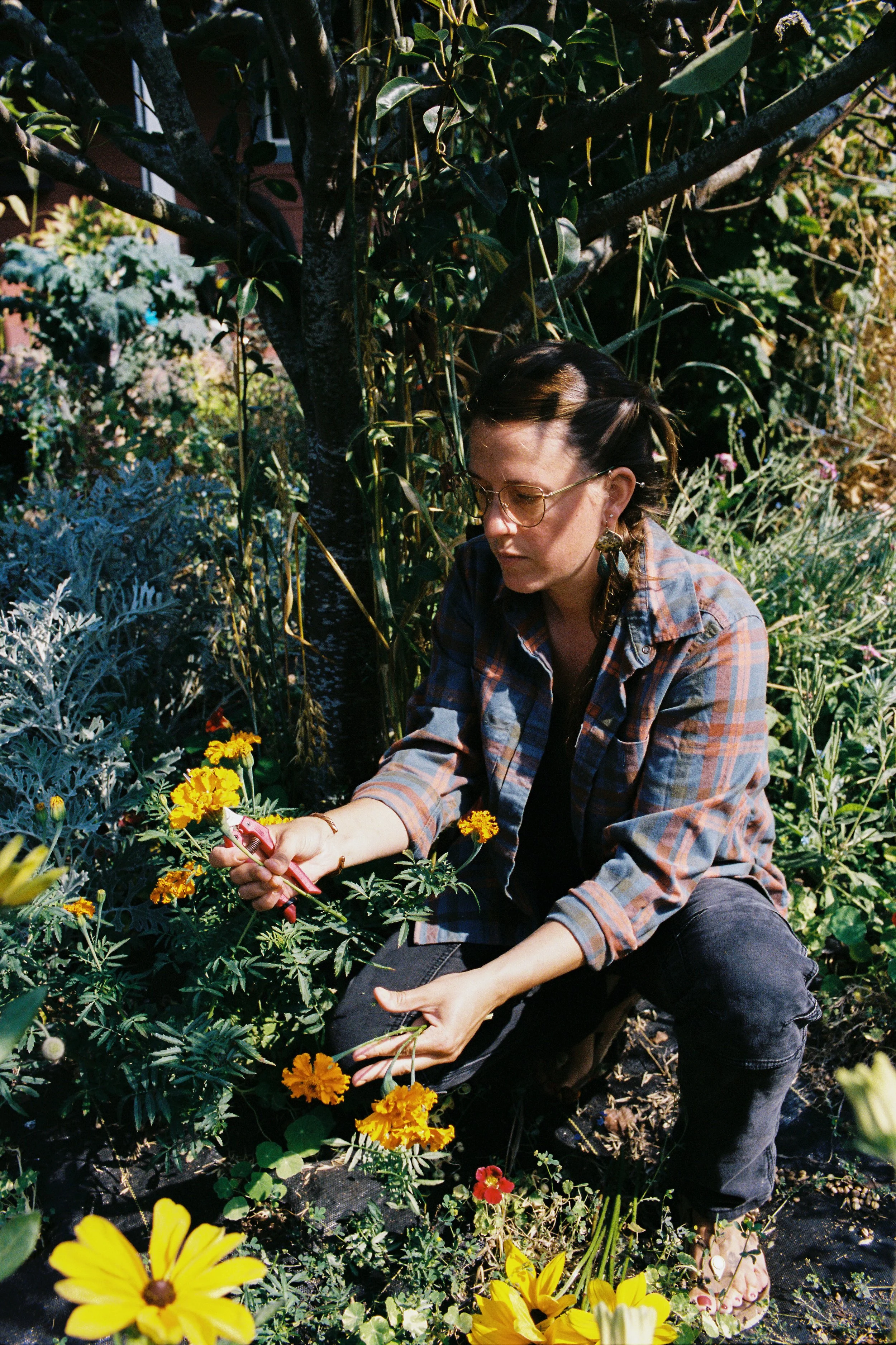 Wedding florist, flower farmer, wedding flowers, local flowers, floral design