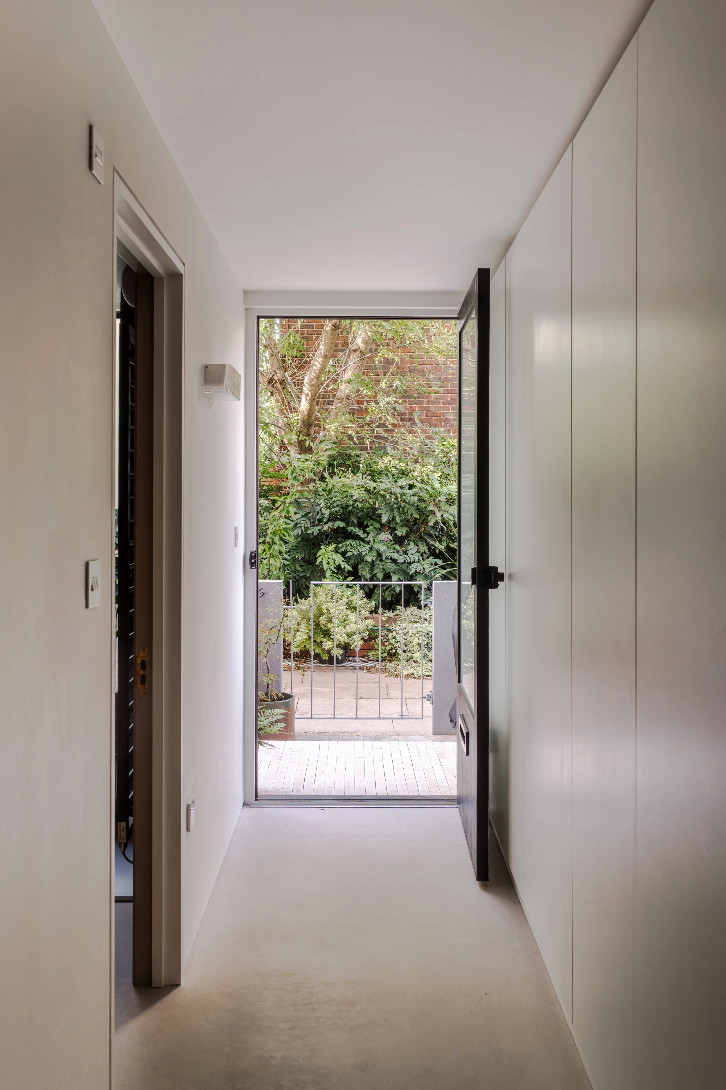 52 Goldman Close-18.jpeg