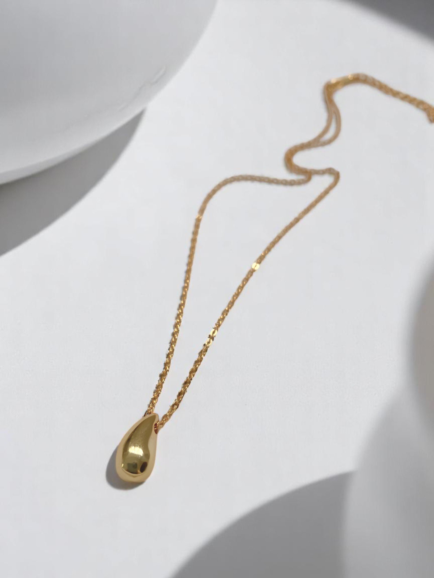 Cleo drop Necklace
