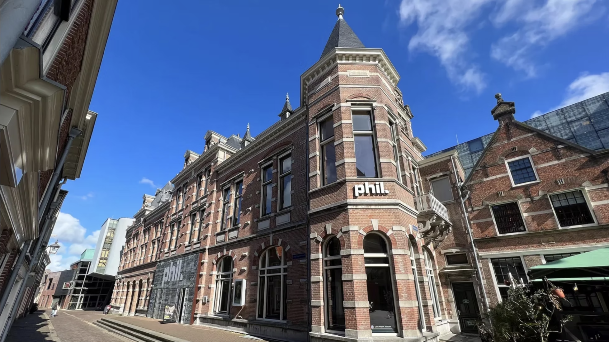 Stadsschouwburg &amp; PHIL Haarlem