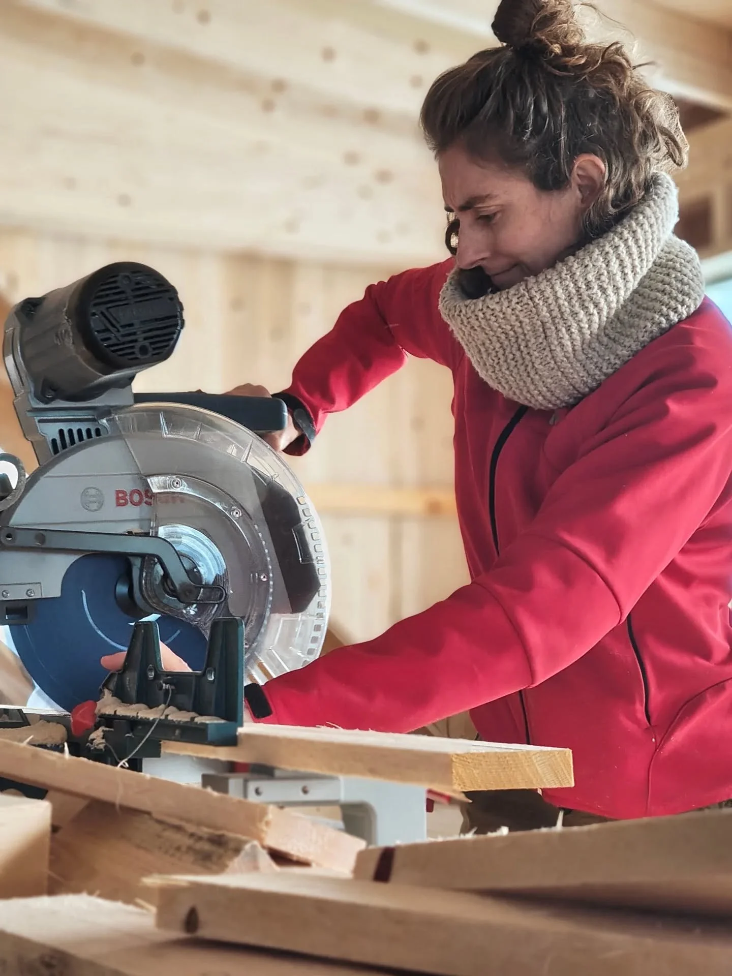 During their week at the FarmLab the Mountain Makers team (@makersdesmontagnes) simply blended into our November rhythm. This is the time of year when the farm slows down and the days are more about practical things and preparing the place for winter
