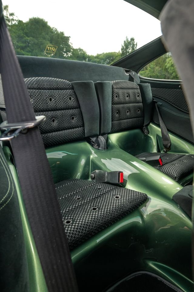 911 GTR EVO woven leather interior with colored stitching and sports seats