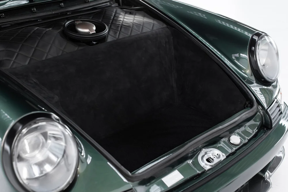 911 GTR EVO seating and upholstery detail