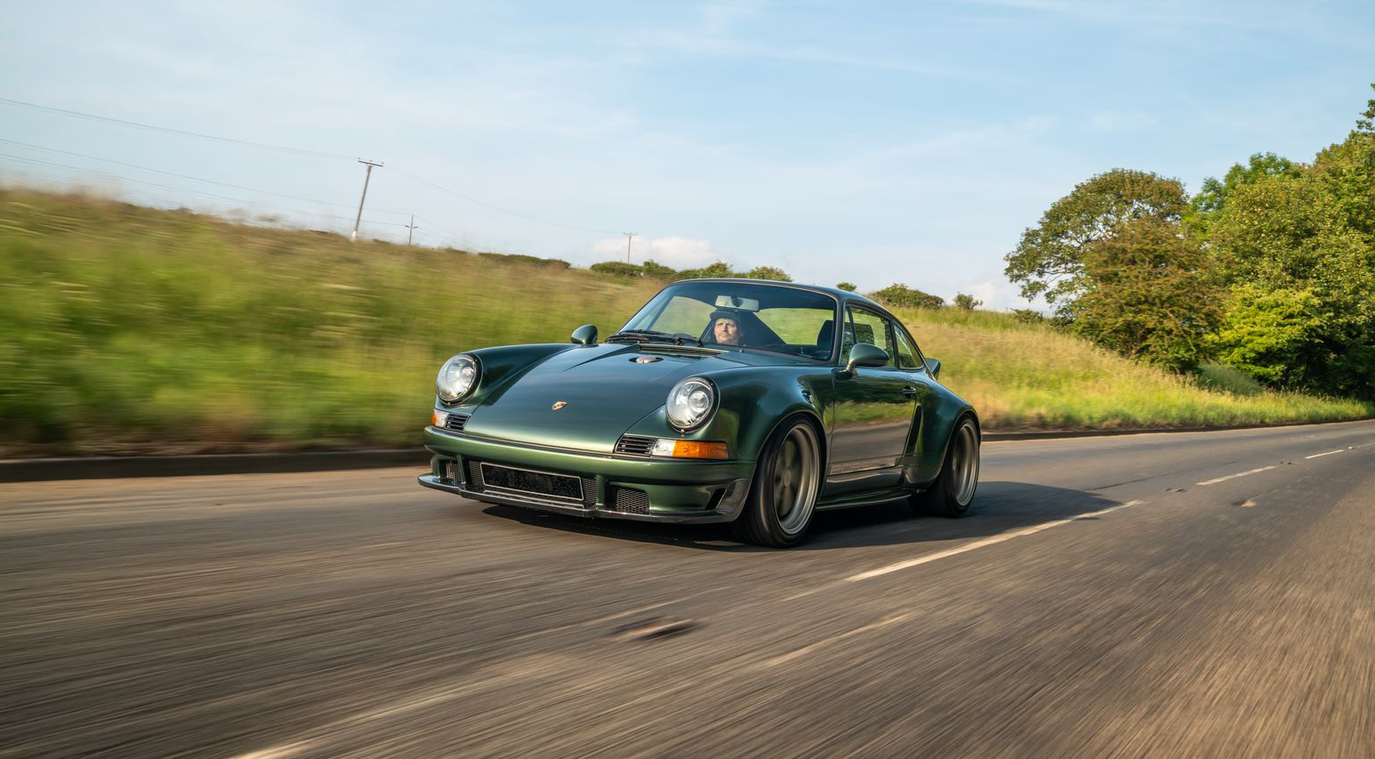 911 GTR EVO hero image showing full exterior