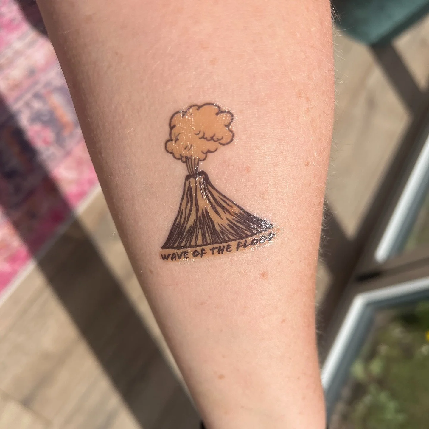 Fun little merch idea! You might recognise it from the single artwork from my upcoming release, Volcano! 🌋 

#music #scotland #scottishfolkmusician #singersongwriter #volcano #newmusic