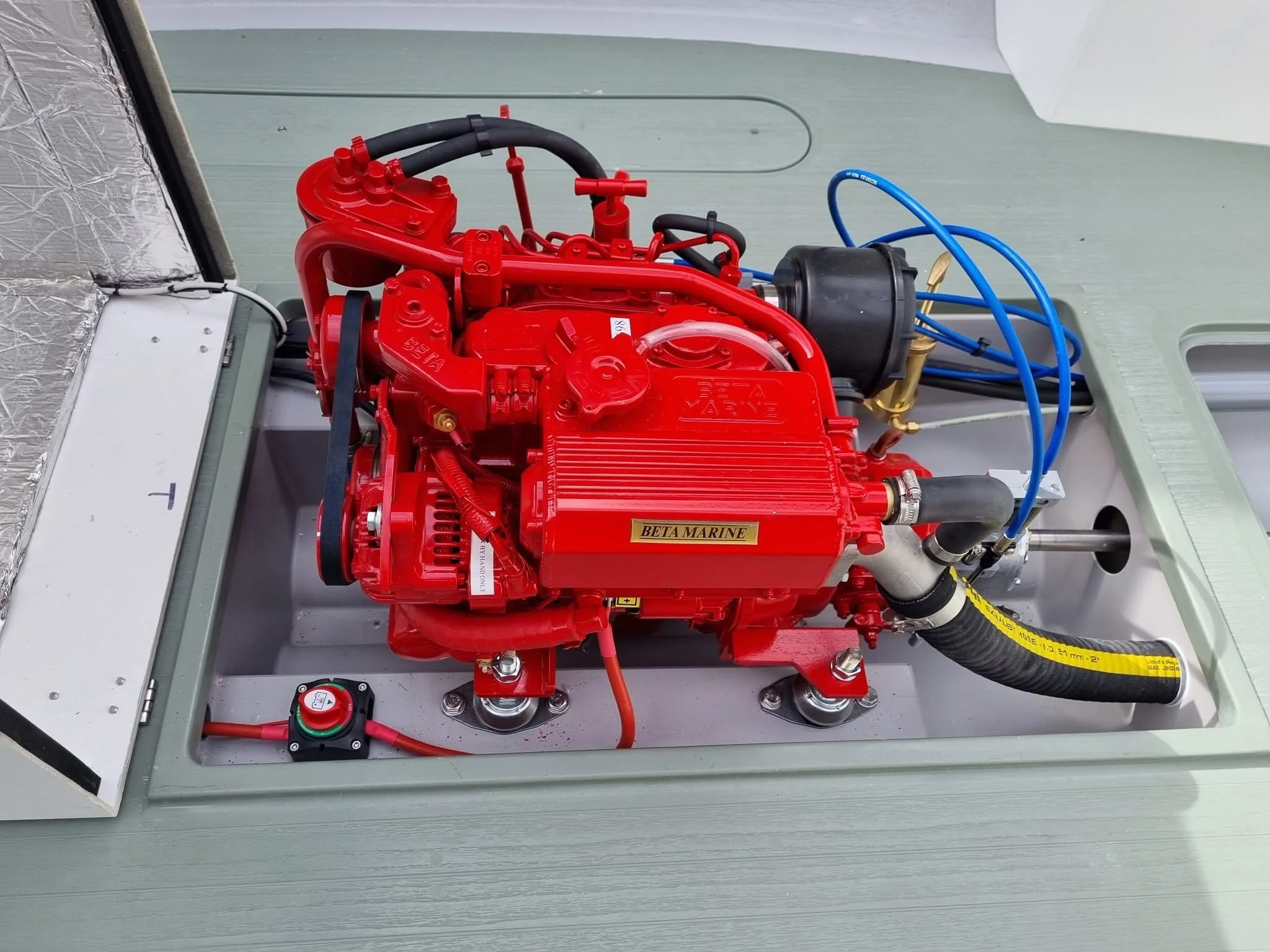 Plymouth Pilot 18 - Lesley Ann - Engine