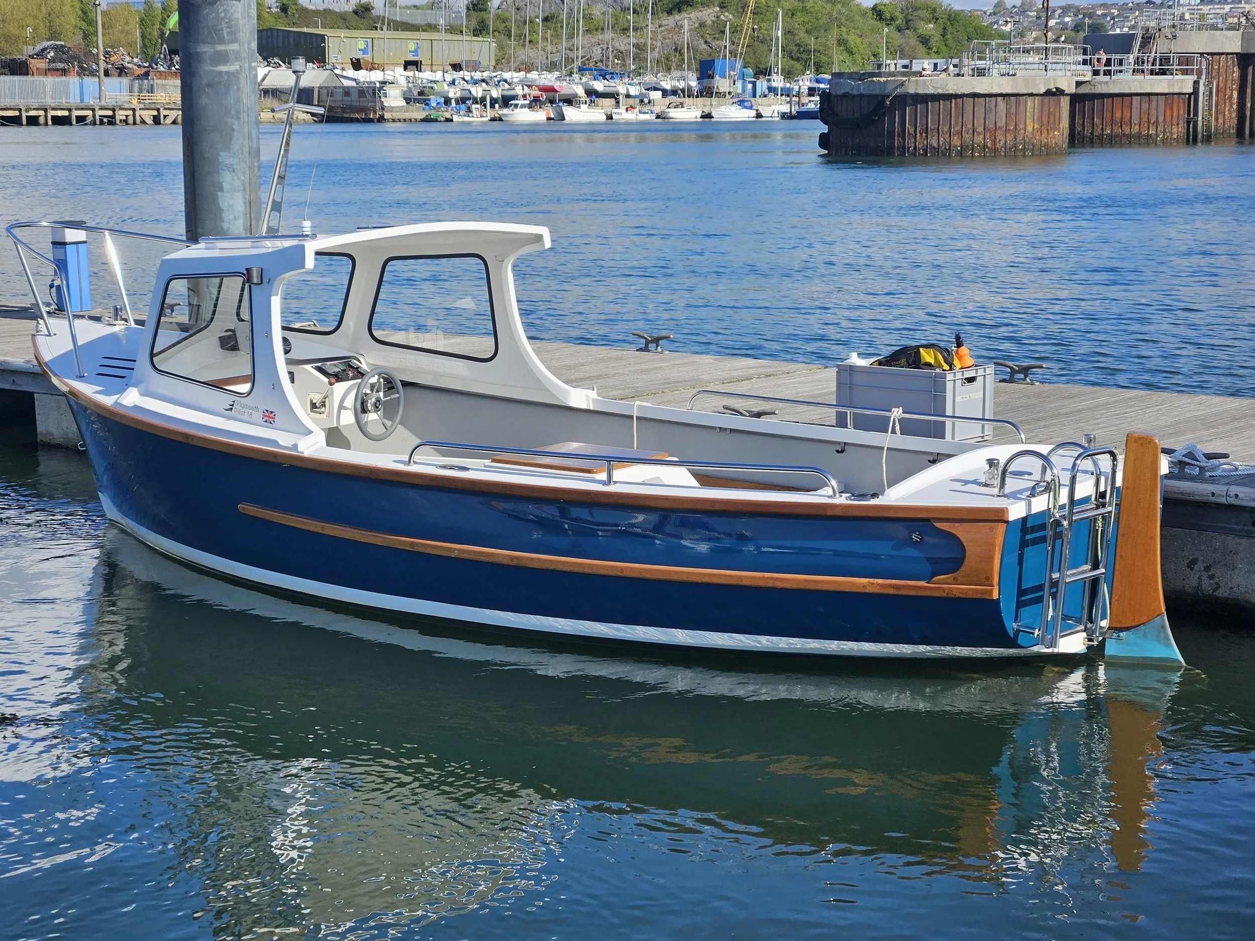 Plymouth Pilot 18 - Lesley Ann - Moored