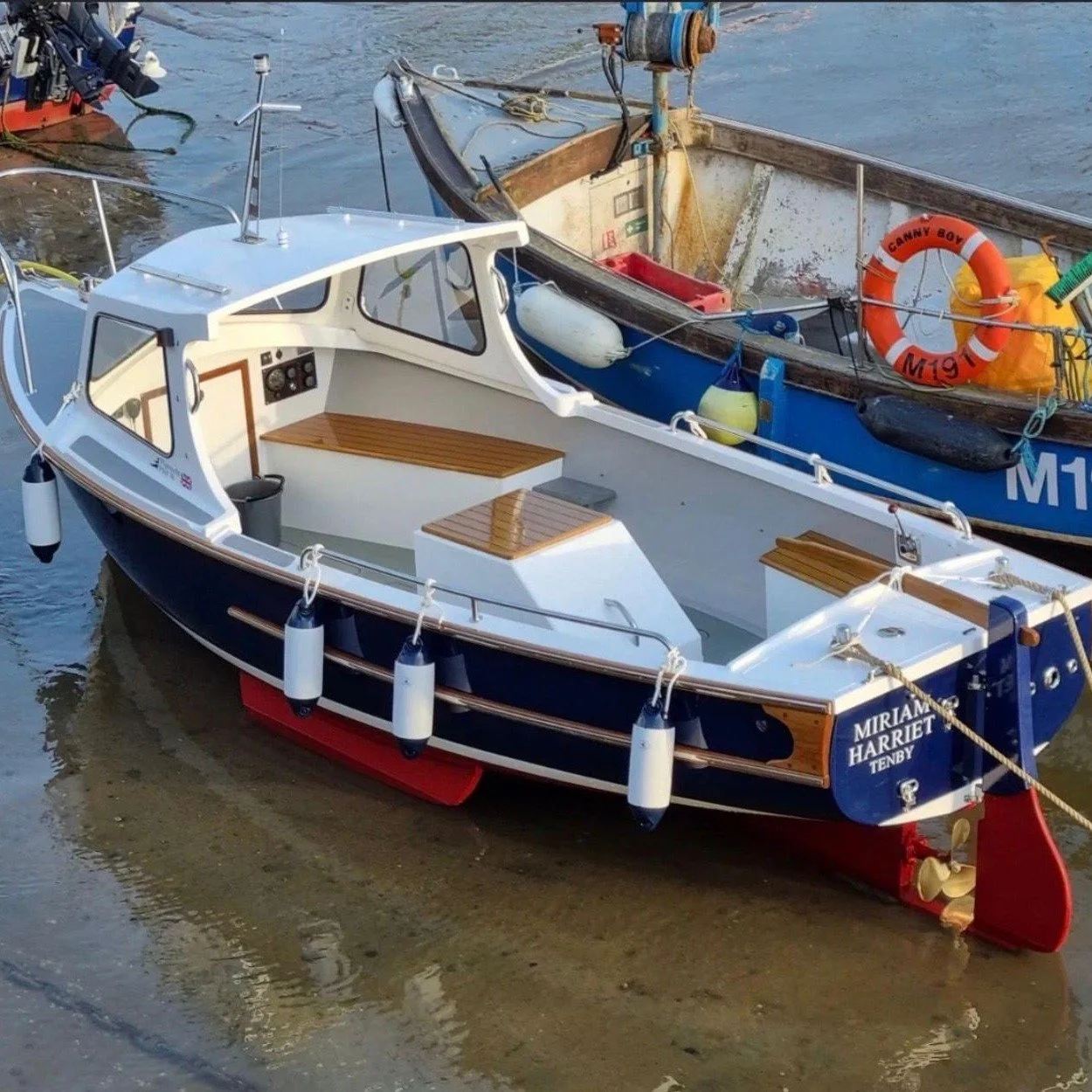 2022 Plymouth Pilot 18 "Miriam Harriet" for sale. 

We currently have a beautiful 2022 Plymouth Pilot 18 available through our brokerage.

Finished in traditional Oxford Blue with teak rubbing strakes and stainless steel half rounds, Miriam