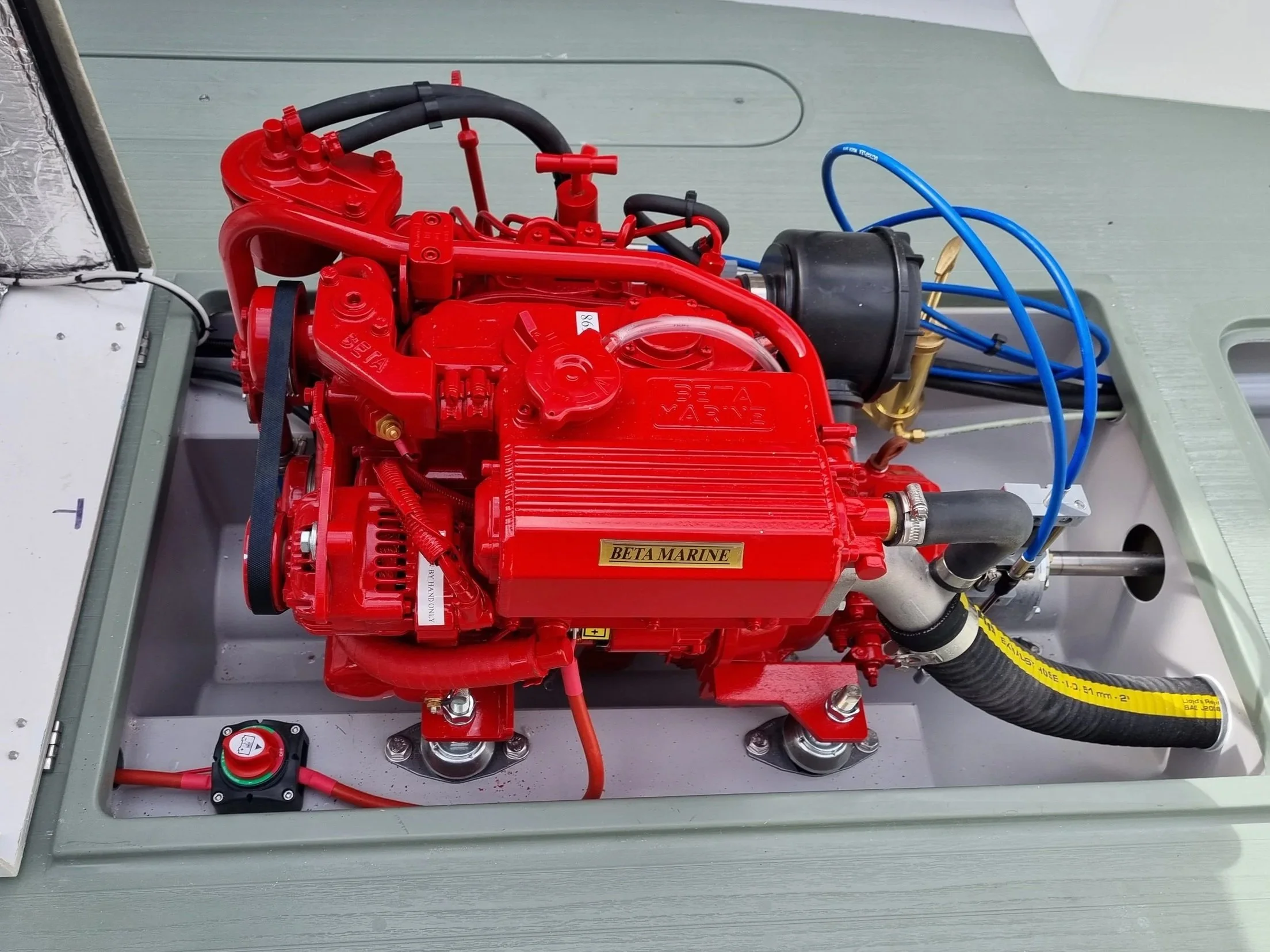 Why Most Plymouth Pilots Use Inboard Diesel Engines