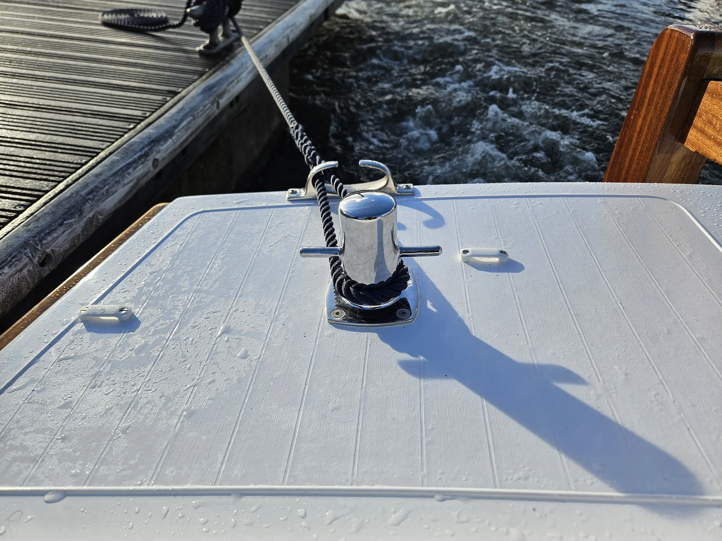10A-81910-Stainless-Steel-Sampson-Post_a.jpg