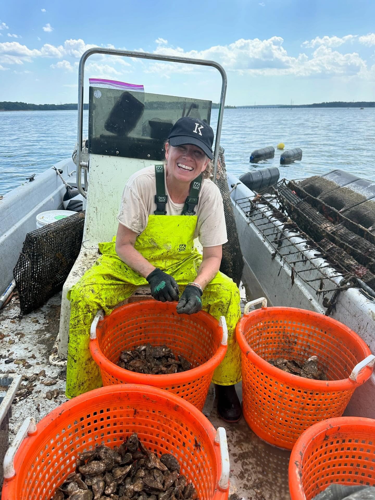 BADDIES ON THE HIGH SEAS // FIRST OYSTER HARVEST!!!! 🦪✨🥲

#LadyShucks Oysters will be available while they last this wknd at @themaineoysterfestival !! 🌊🌊🌊

thanks for the help aqua babe @stinatheseafarmer 😘

#oysters #aquaculture