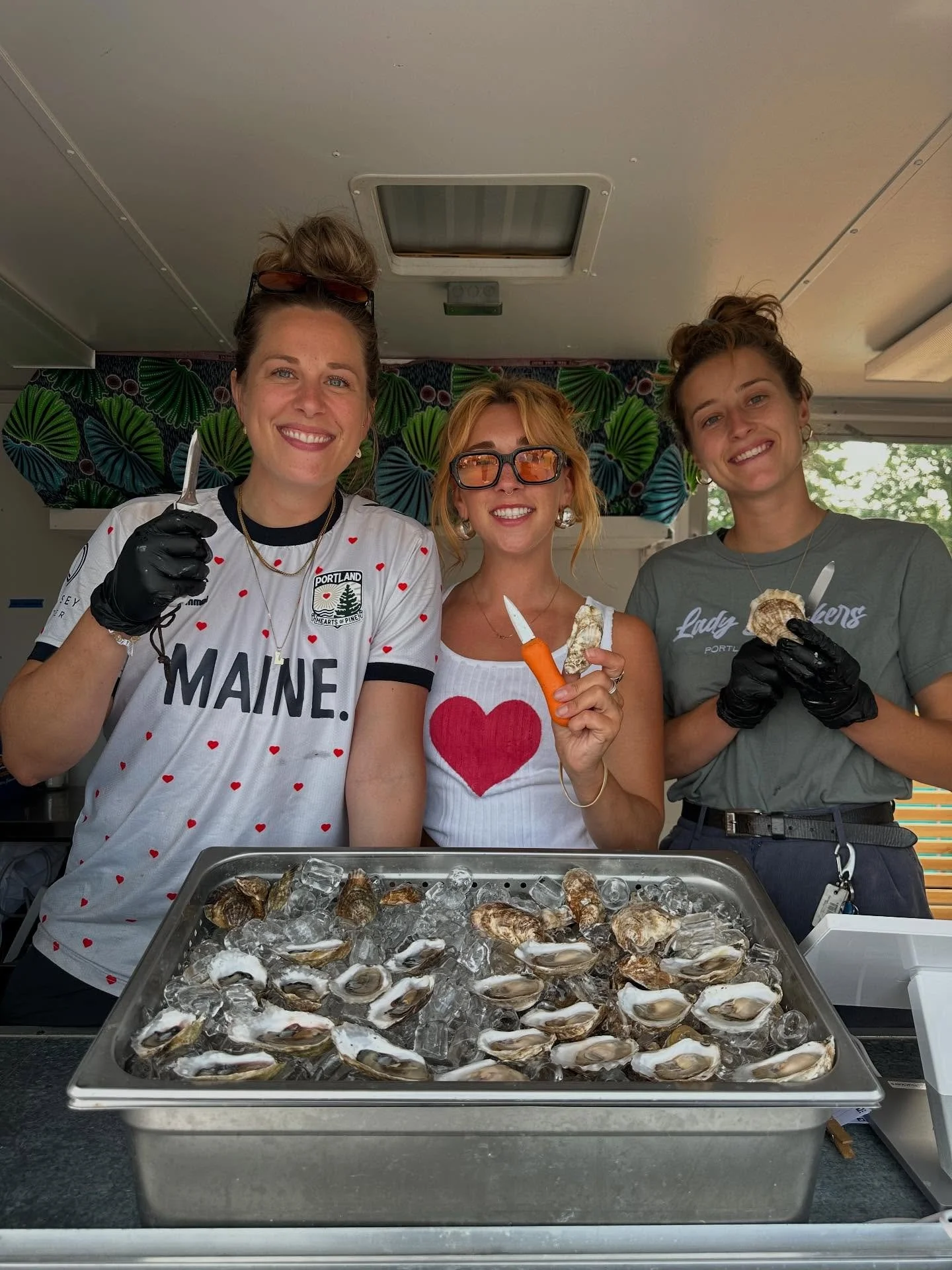 PLENTY OF OYSTERS FOR YA TONITE @hearts_sc !🥰⚽️ 

After 2 back to back sold out games 😅 &mdash;we got Maine oysters 💫 GALORE 💫 along with dill mayo and brown butter lobster rolls, kelp dogs, kelp and lob grilled cheeses and the best shuck girl vi