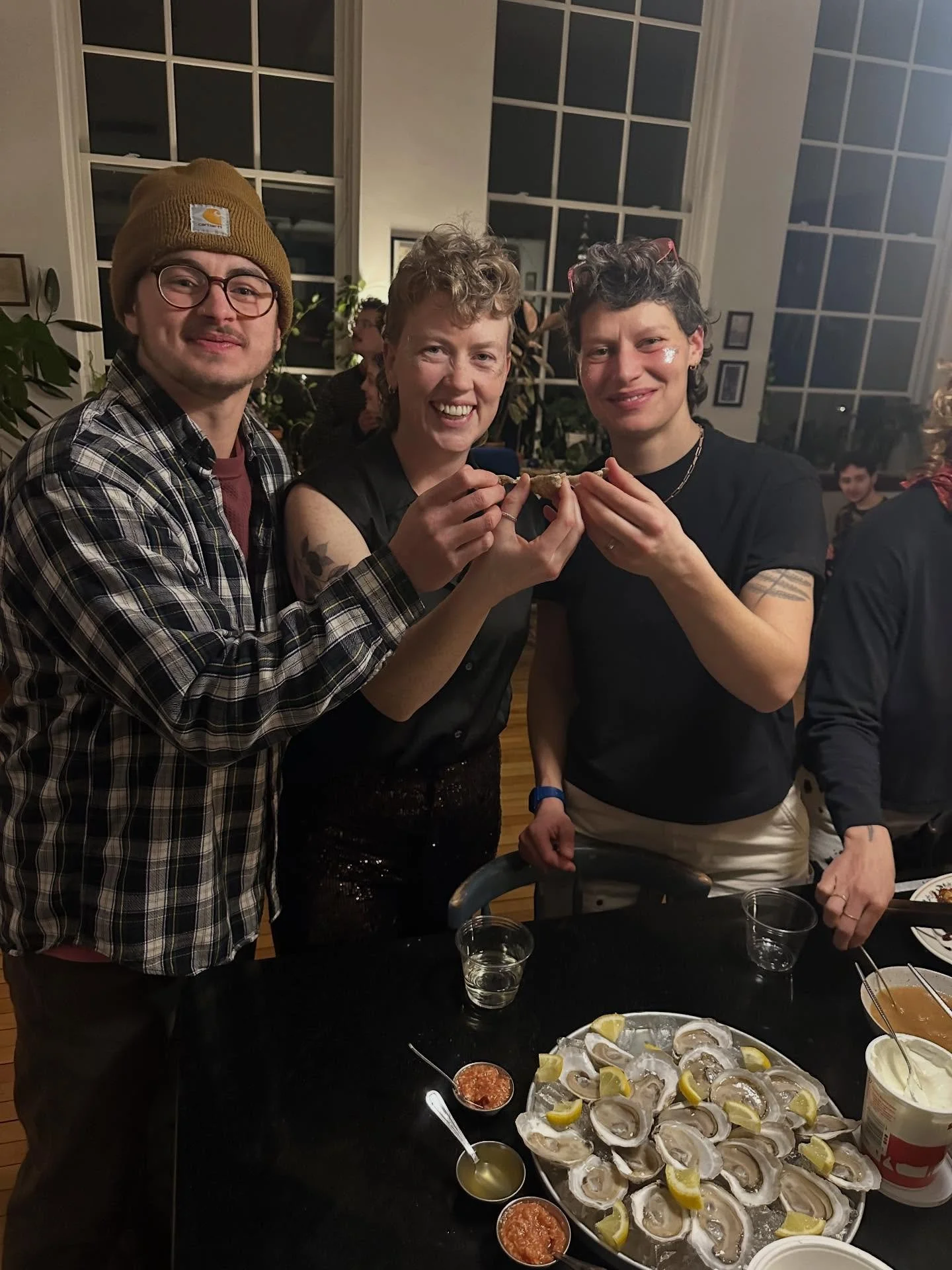 havin the best December on record, hope yall are too 💘🌃🎄🦪❤️&zwj;🔥

#happy #holidays #oysters