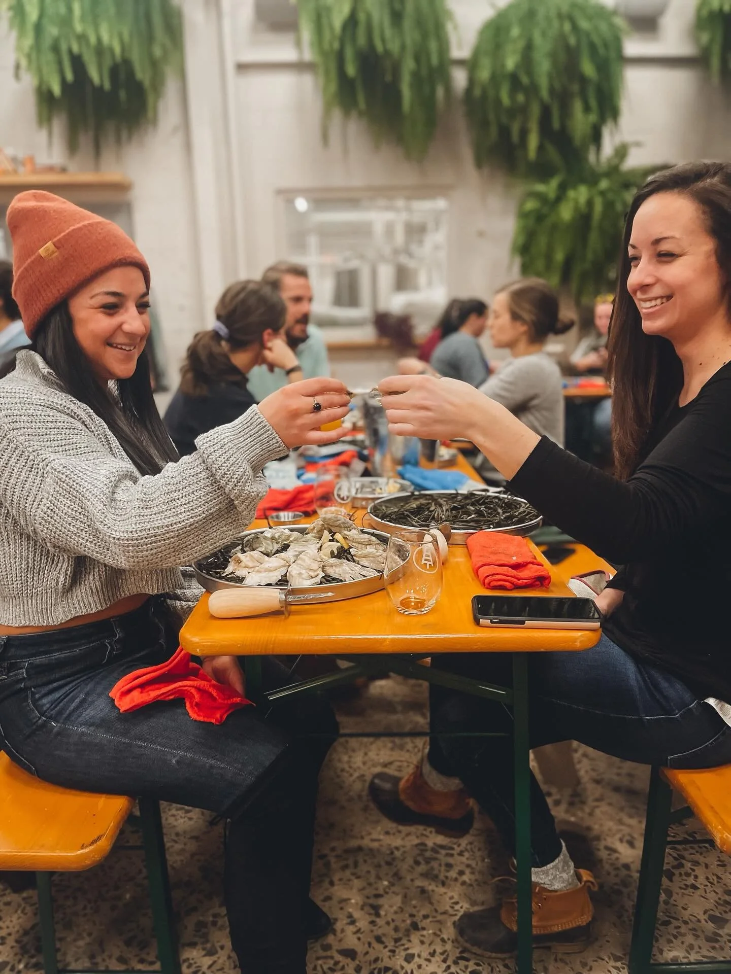 grab a pal -let&rsquo;s SHUCK 😛⚔️🦪

Maine Oyster Education Learn to Shuck Class series tickets are now LIVE in our bio!! 🎟️ secure your spot today at the hottest queer bars in BK with community price tiers 🎟️

@gingersbar_brooklyn 2/14 2-4PM SOLD