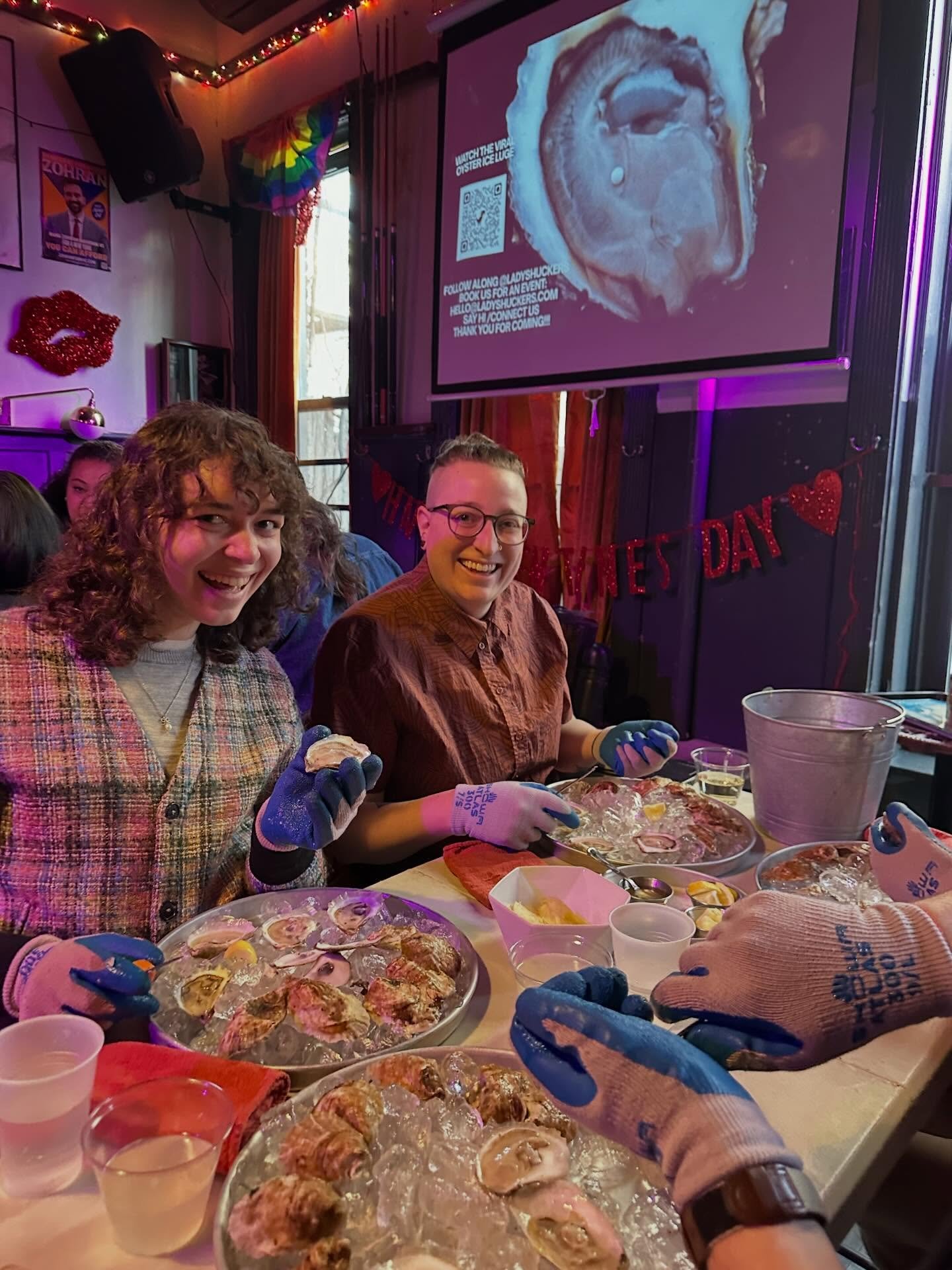 felt the love Brooklyn 🥲💌🦪

#learn #shuck #oyster #education #nyc