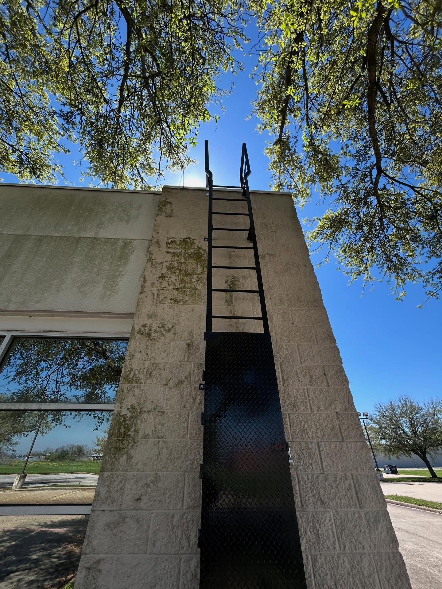 Built for access. Built to last. 🔧🛠️
Custom roof access ladder with safety platform&mdash;clean, solid, and ready for the long run.

Another one done right. 💪

#MetalWork #CustomFabrication #WeldingLife #RoofAccess #CommercialConstruction SteelWor
