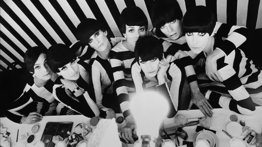 PROJECTION WILLIAM KLEIN