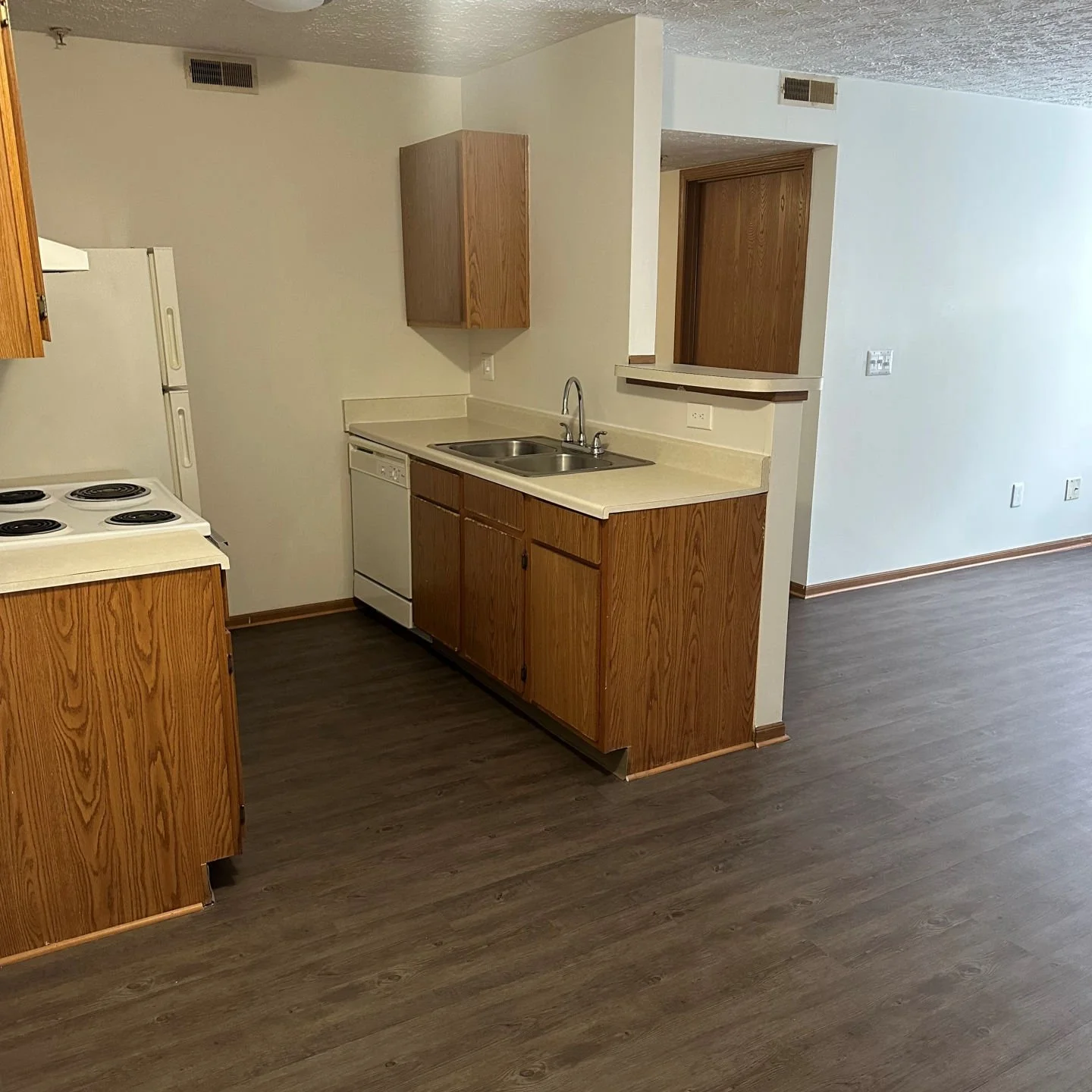 A good one-bedroom feels balanced. There is room to live, unwind, and recharge without feeling crowded. Why now: These layouts go quickly in spring. 
#OneBedroomApartment