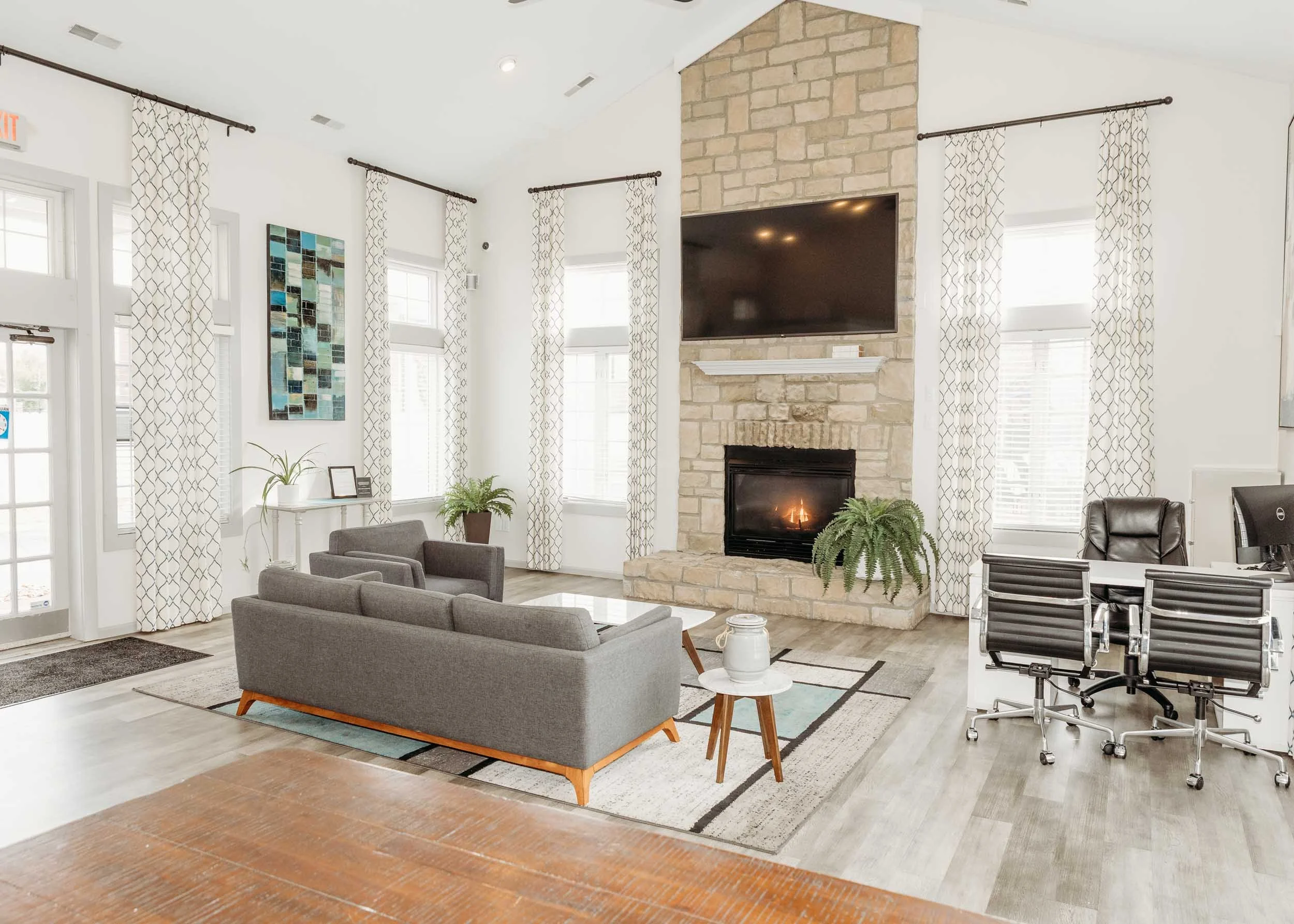 Enclave at Albany Park - 04.jpg