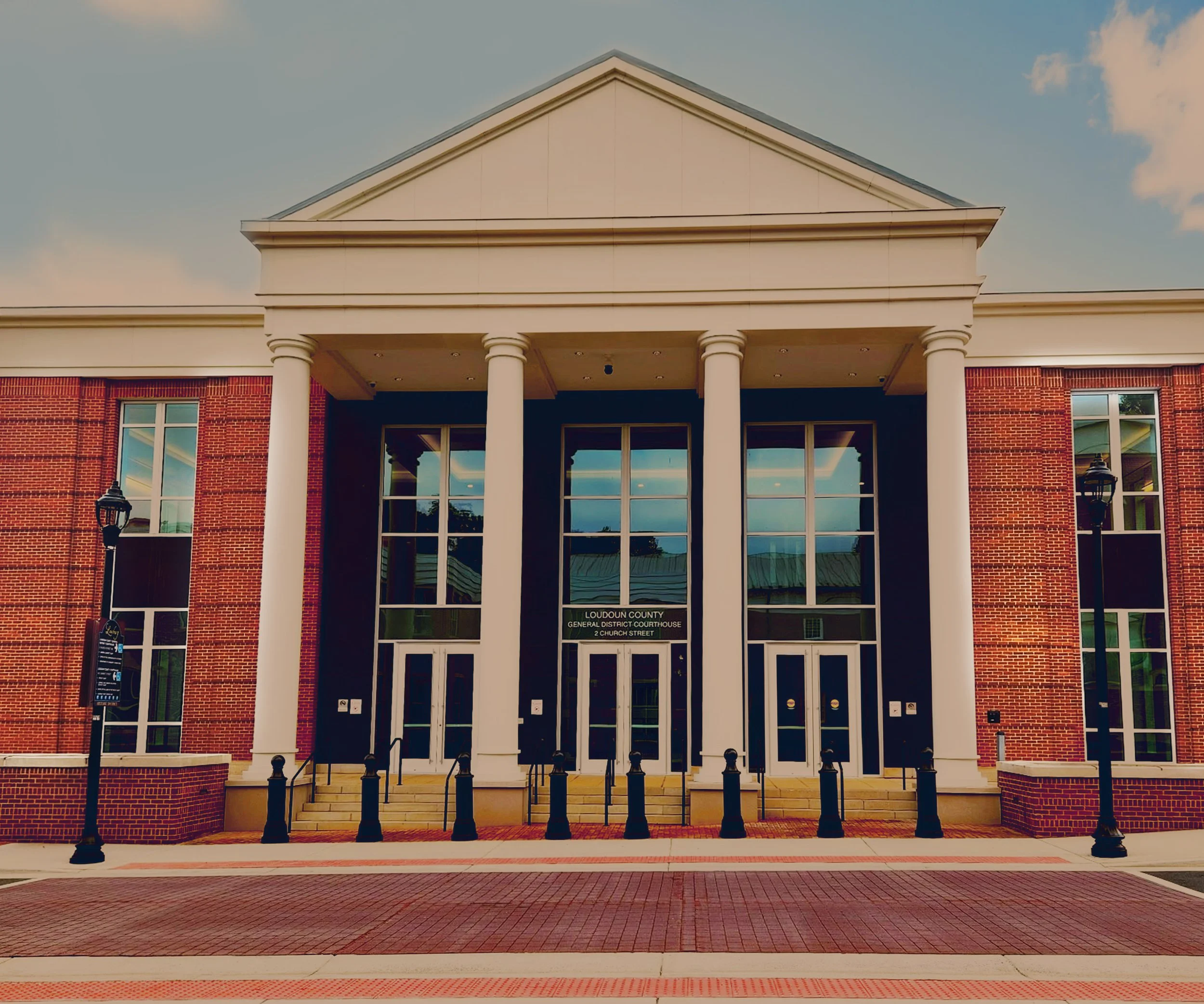 Front of the Loudoun County Courthouse