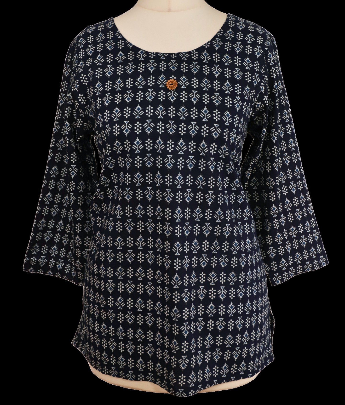 ✨ Product Name:
Midnight Meadow Printed Kurti
Pratham Aagman Collection

🧵 Description:
The Midnight Meadow Printed Kurti blends artisanal heritage with effortless sophistication. Crafted in deep navy with delicate white floral handblock motifs, it 