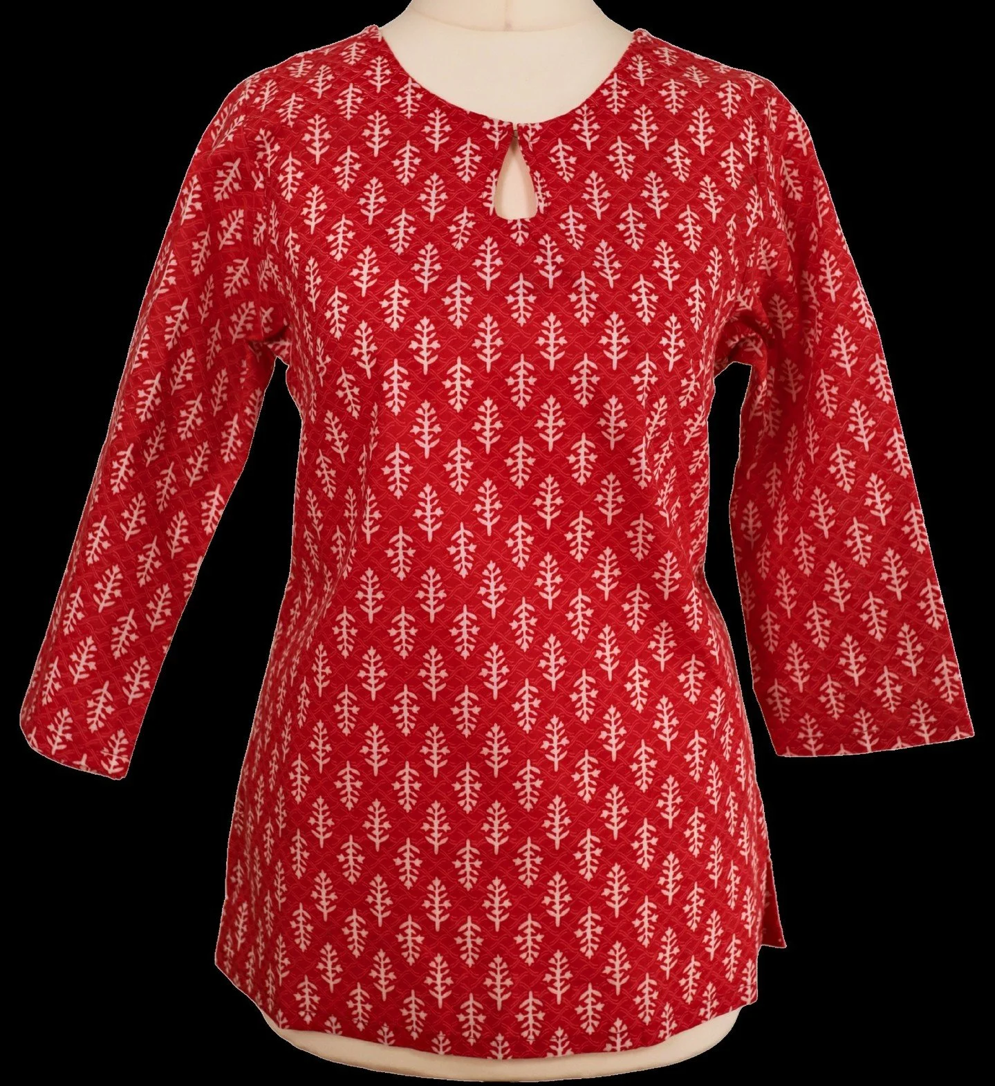 ✨ Product Name:
Crimson Leaf Kurti
Pratham Aagman Collection

🧵 Description:
The Crimson Leaf Kurti radiates timeless Indian elegance with a bold modern twist. Printed with delicate cream motifs on a rich red base, it captures the essence of traditi