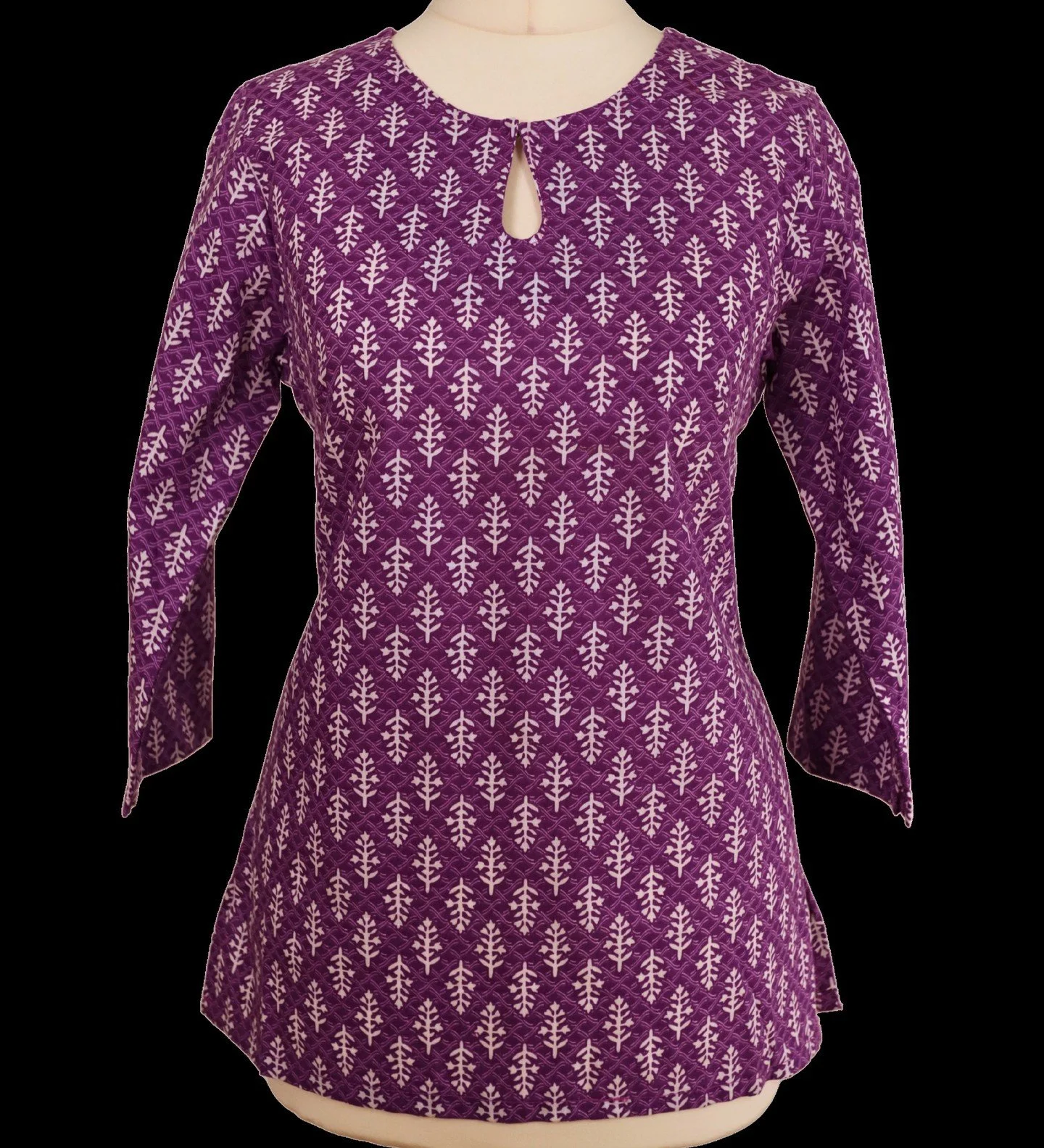 ✨ Product Name:
Amethyst Bloom Kurti
Pratham Aagman Collection

🧵 Description:
The Amethyst Bloom Kurti blends heritage artistry with contemporary grace. Crafted in a deep purple hue and adorned with delicate printed motifs, it celebrates the timele