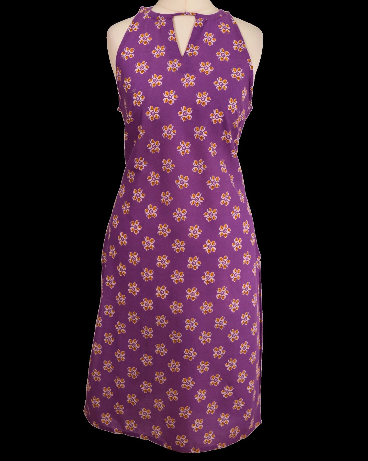 ✨ Product Name:
Amethyst Bloom Midi Kurta
Pratham Aagman Collection

🧵 Description:
The Amethyst Bloom Midi Kurta brings together the vibrance of Indian prints with a chic, modern silhouette. Featuring delicate floral motifs in golden yellow on a ri