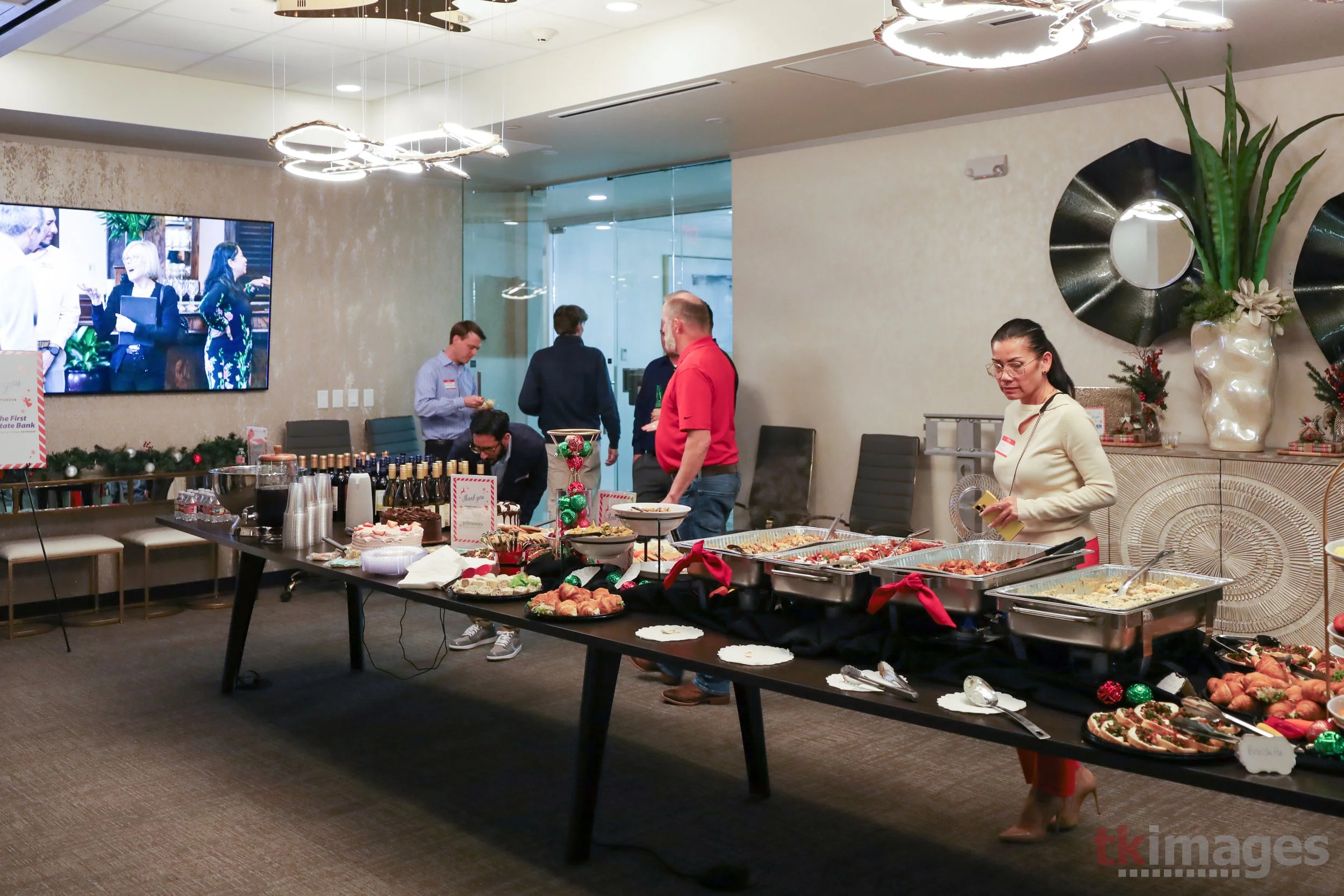 CREN Holiday Party 12-10-25 IMG 03z.jpg