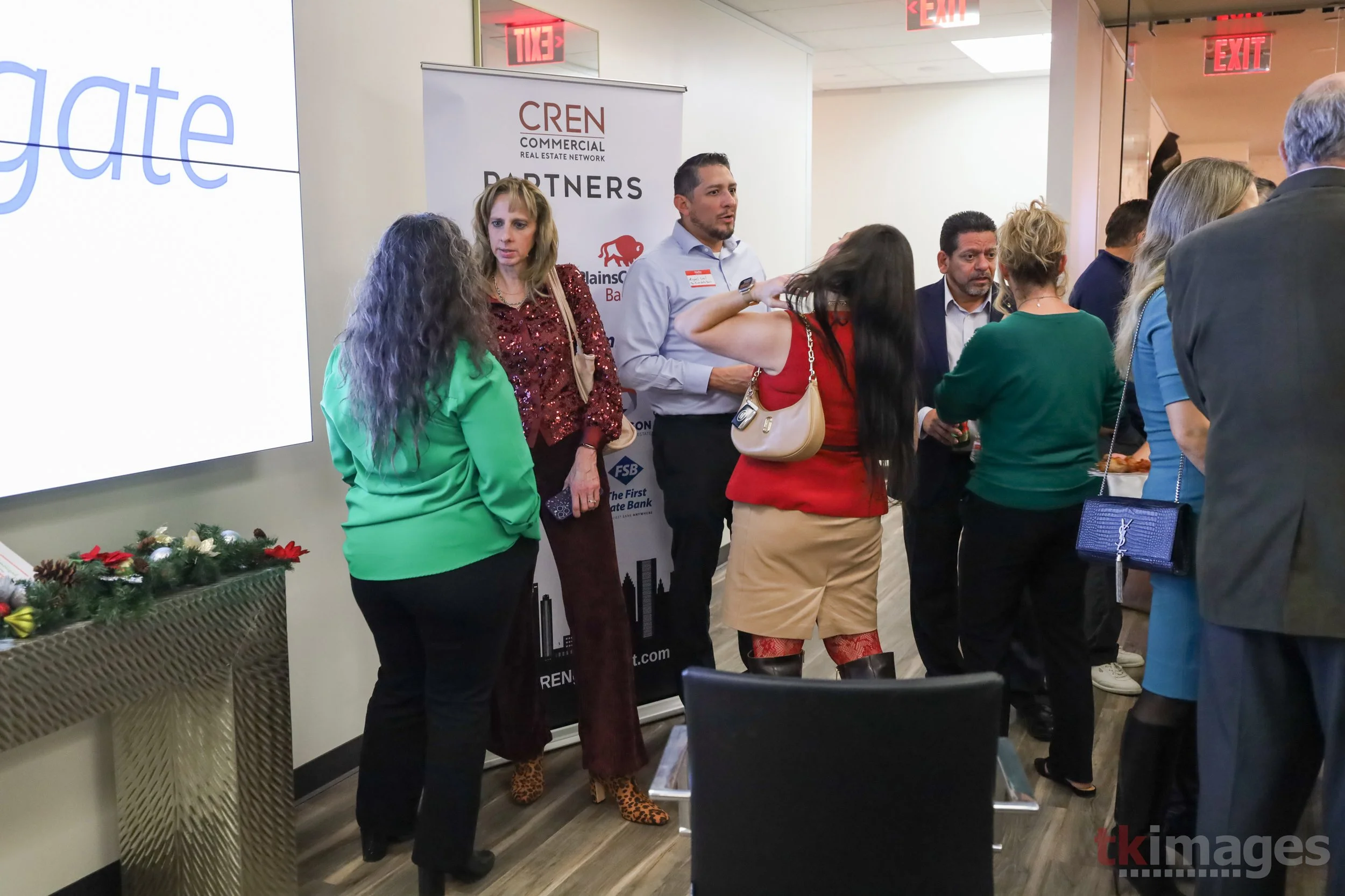 CREN Holiday Party 12-10-25 IMG 28z.jpg