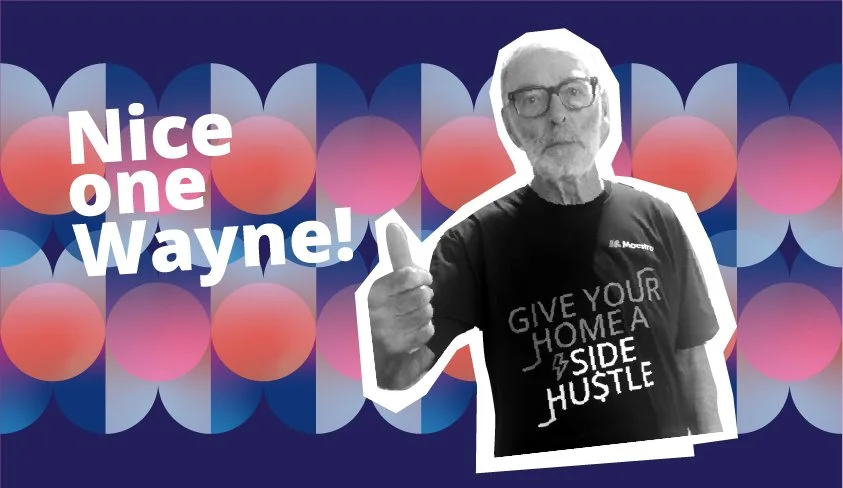 Mayor Wayne Brown wearling Maestro's t-shirt for 100 Days of Startups
