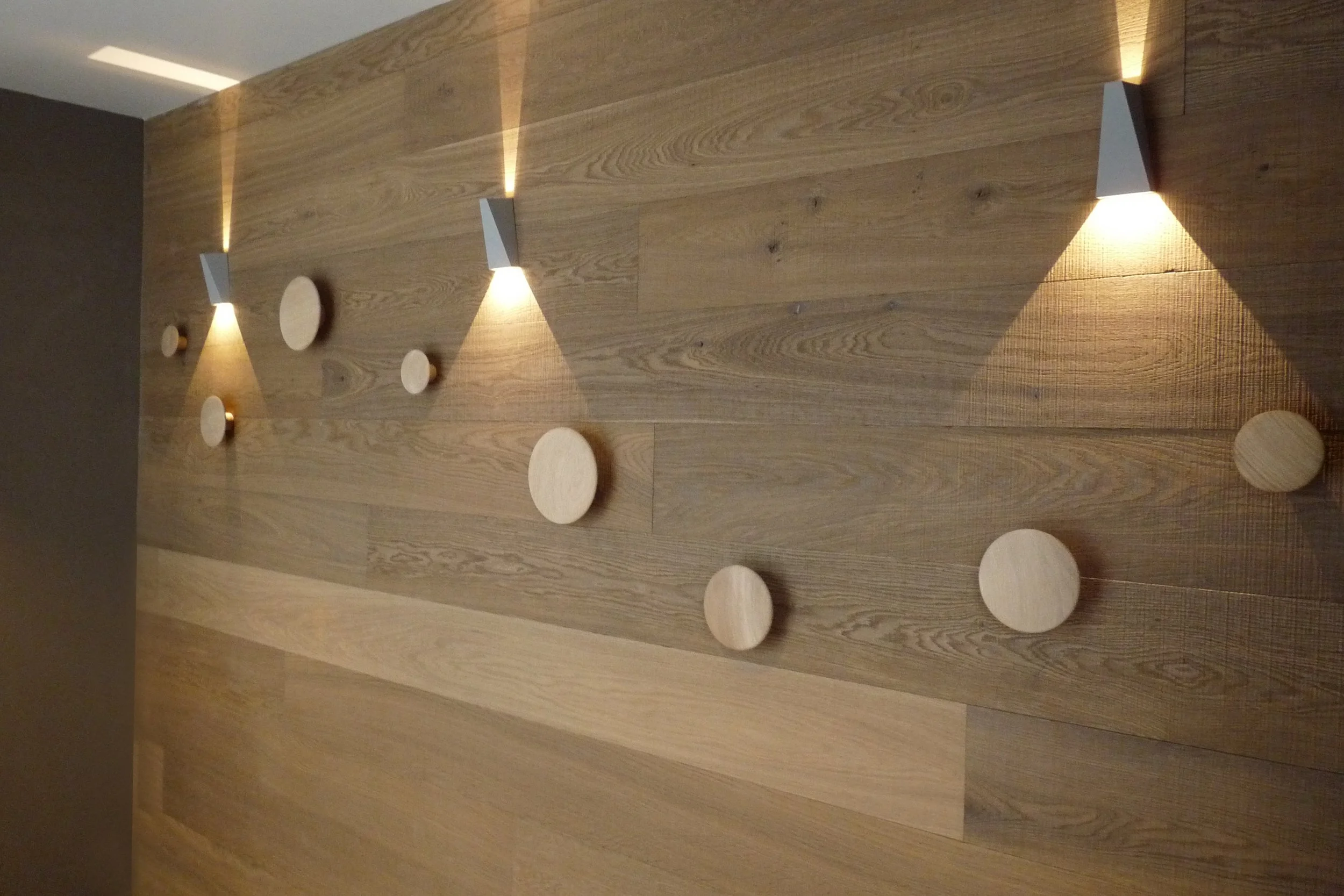 cabine, patères Muuto pour les vêtements