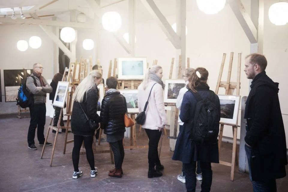 STILLS OG BTS | BILLEDBOGEN | GESTALT