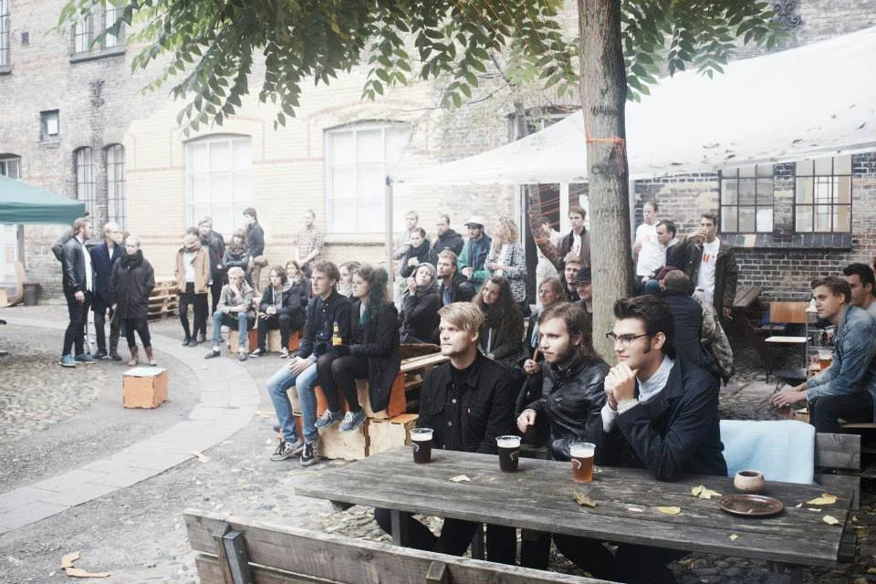 STILLS OG BTS | BILLEDBOGEN | GESTALT