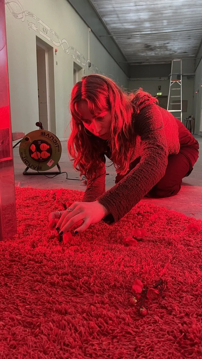 STILLS OG BTS | BILLEDBOGEN | GESTALT