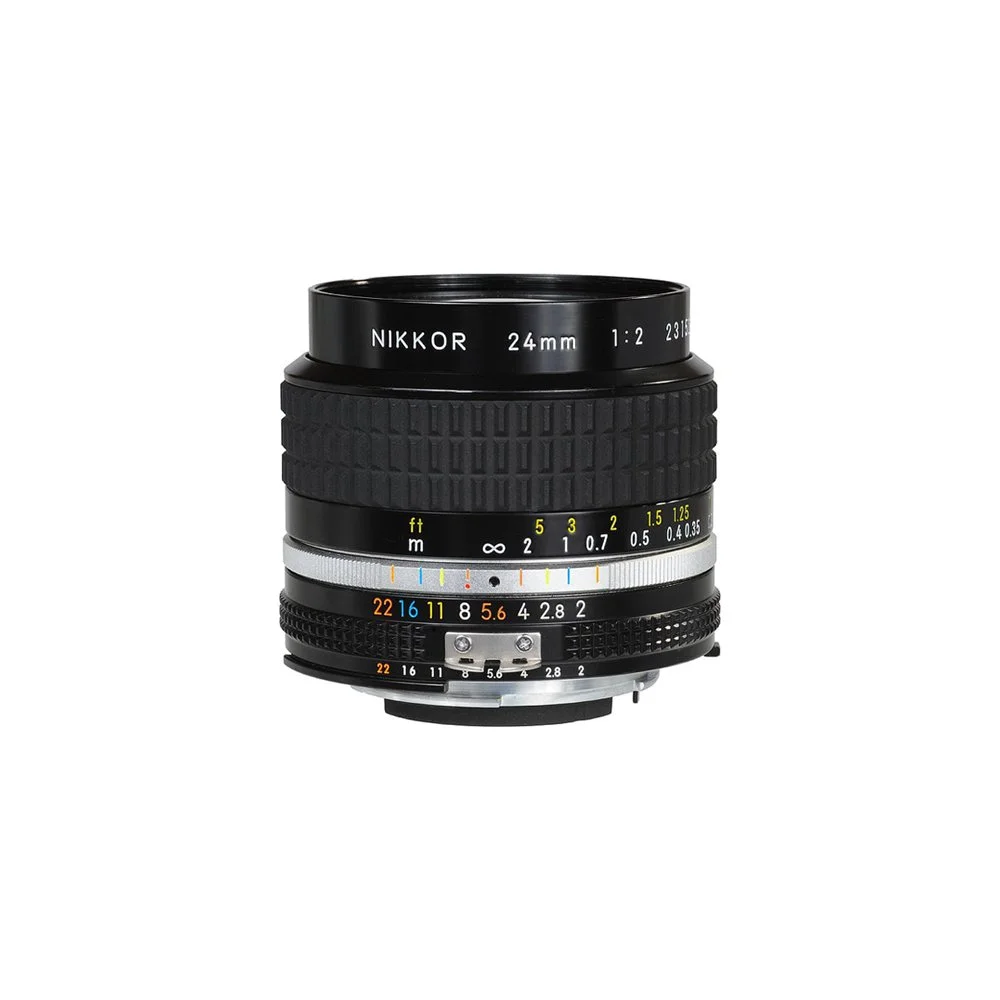 Objektiv til kamera, sort med forskellige fokuseringsskalaer og indstillinger