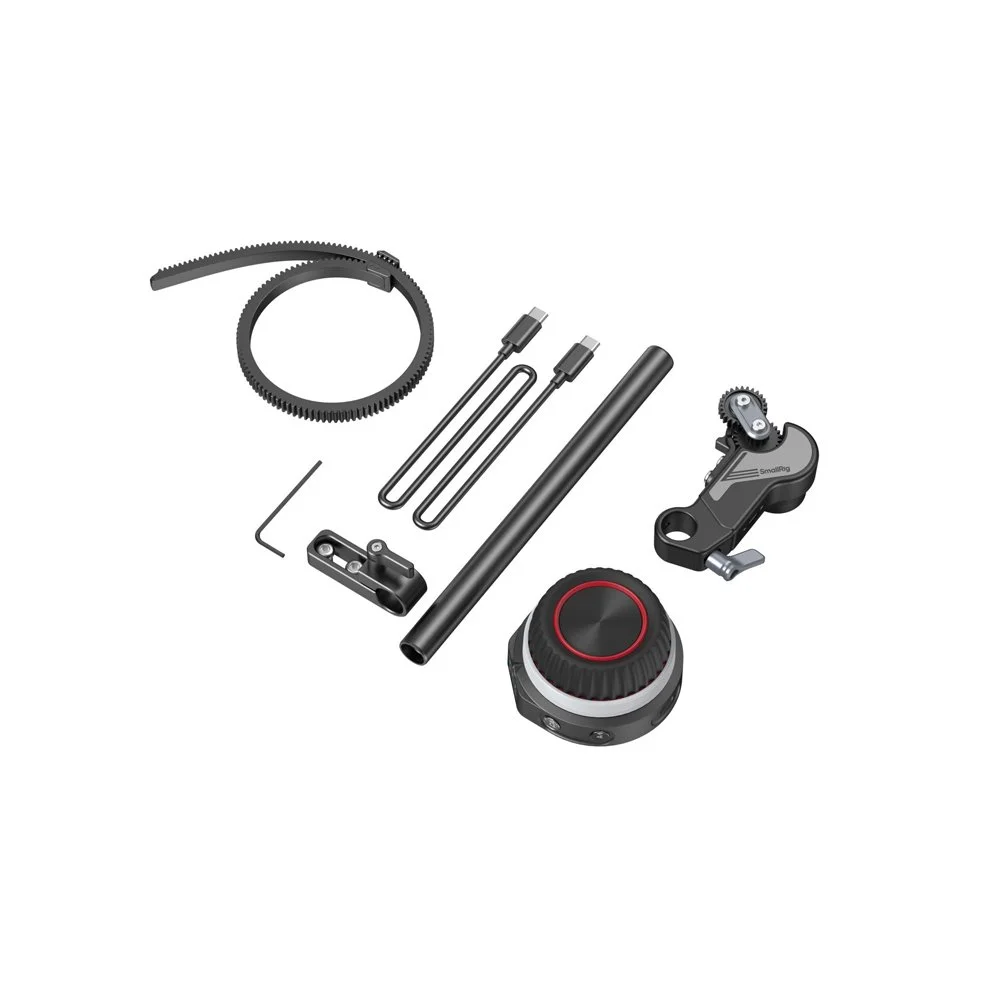 Sæt af tilbehør til en cykel eller cykelcomputer, herunder et bånd, en lineal, en stang, justeringsdele, og en kranskive.