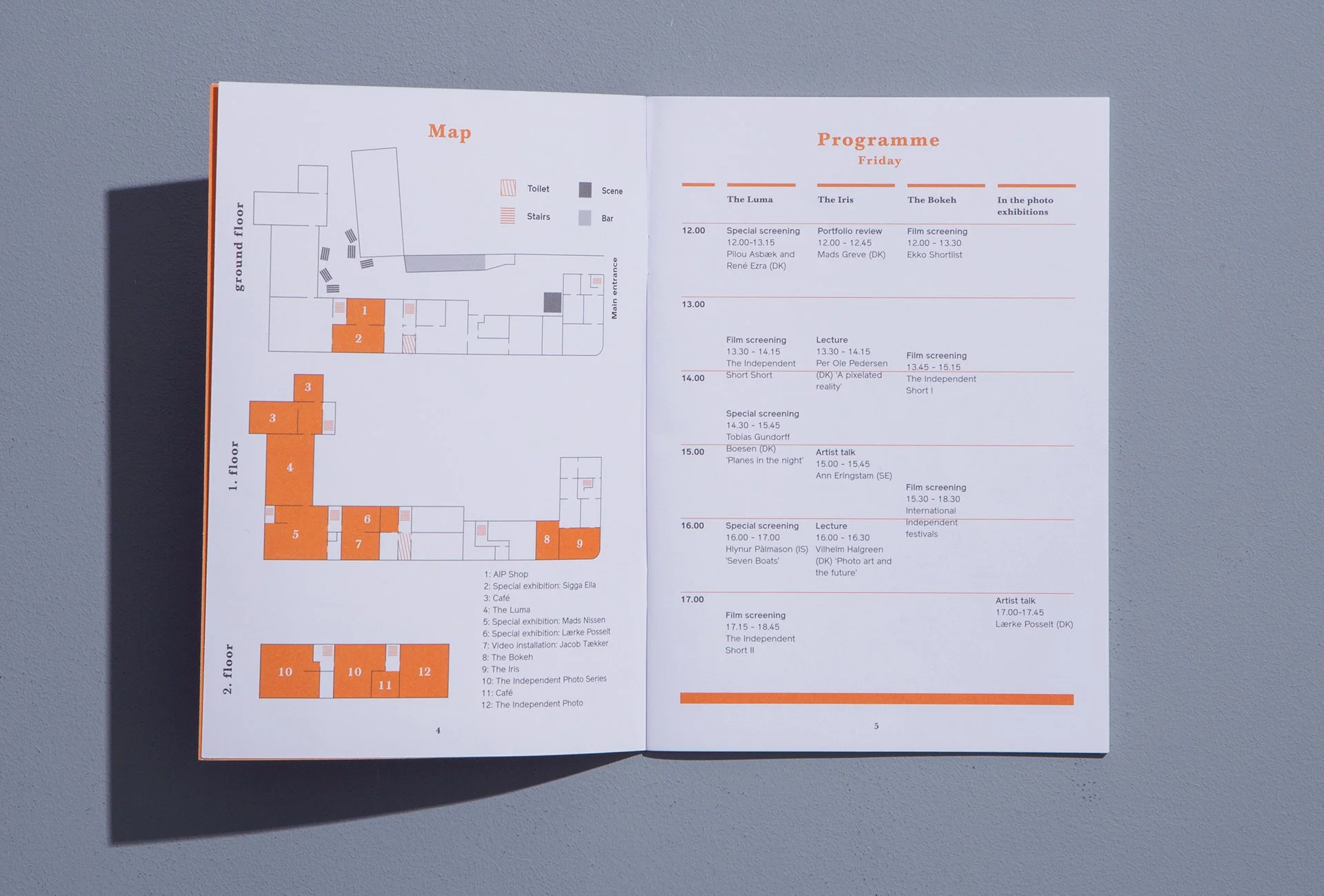 Open program brochure with a map of the venue on the left and schedule on the right, featuring film screenings, artist talks, and special exhibitions | Aarhus Independent Pixels | Film- og fotofestival i Aarhus | Filmproduktion Aarhus | GESTALT