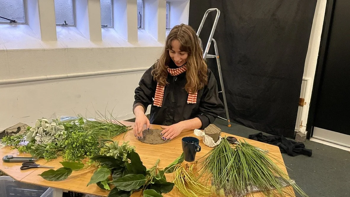 STILLS OG BTS | BILLEDBOGEN | GESTALT