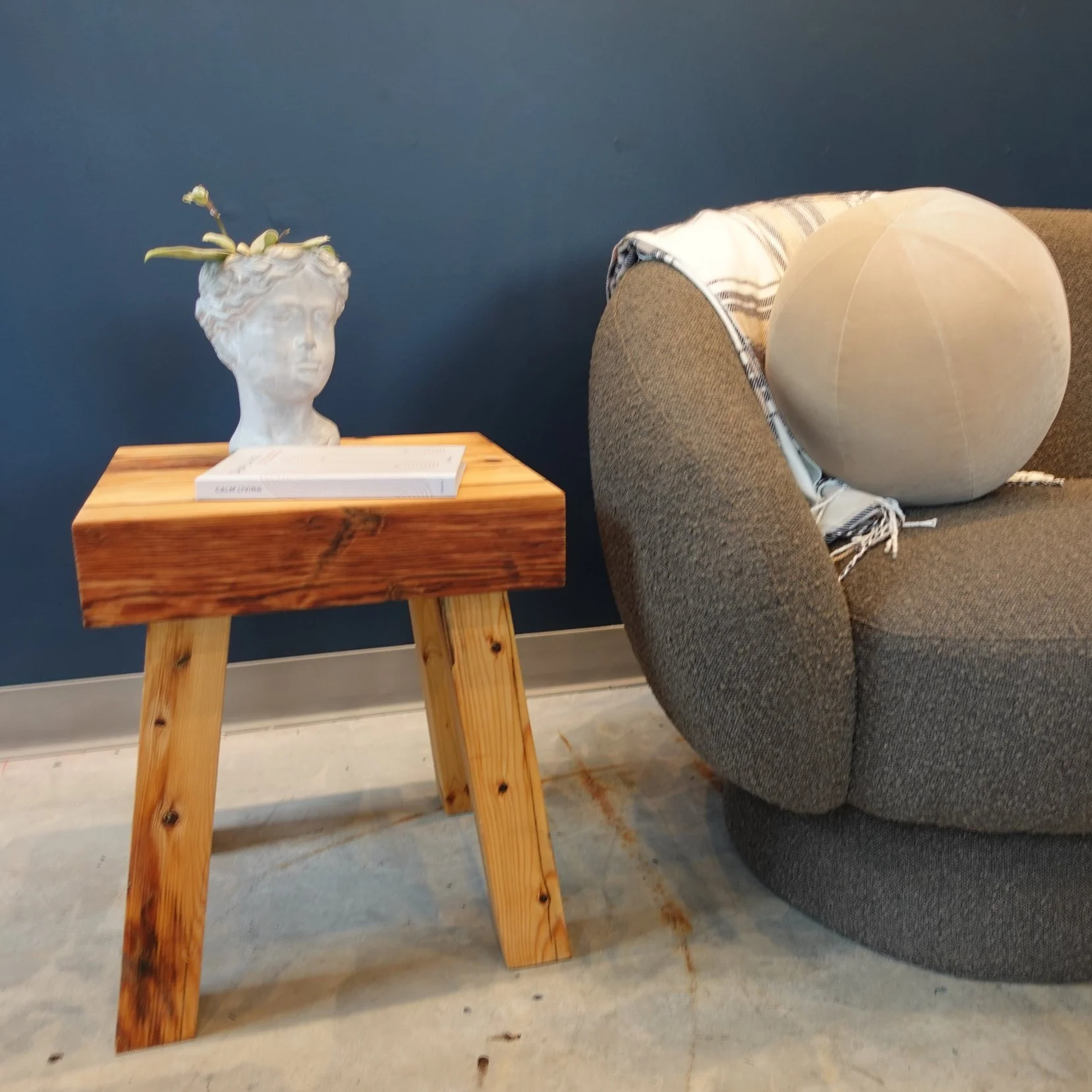 Sofa2.png